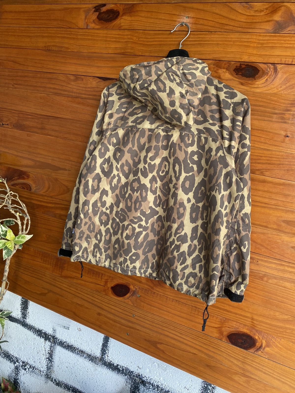 Japanese Brand RNA Inc Leopard Print Hooded Jacket – Vintage Streetwear Size US S / EU 44-46 / 1 - 13 Thumbnail