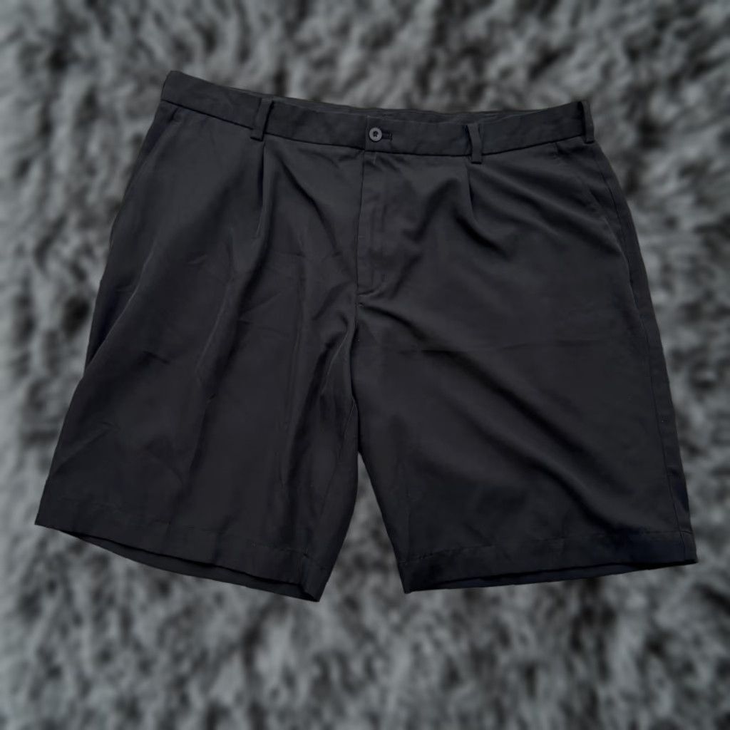 Nike Nike Golf Shorts Mens 40 Performance Classic Fit Pockets Polyester Black Size US 40 / EU 56 - 1 Thumbnail