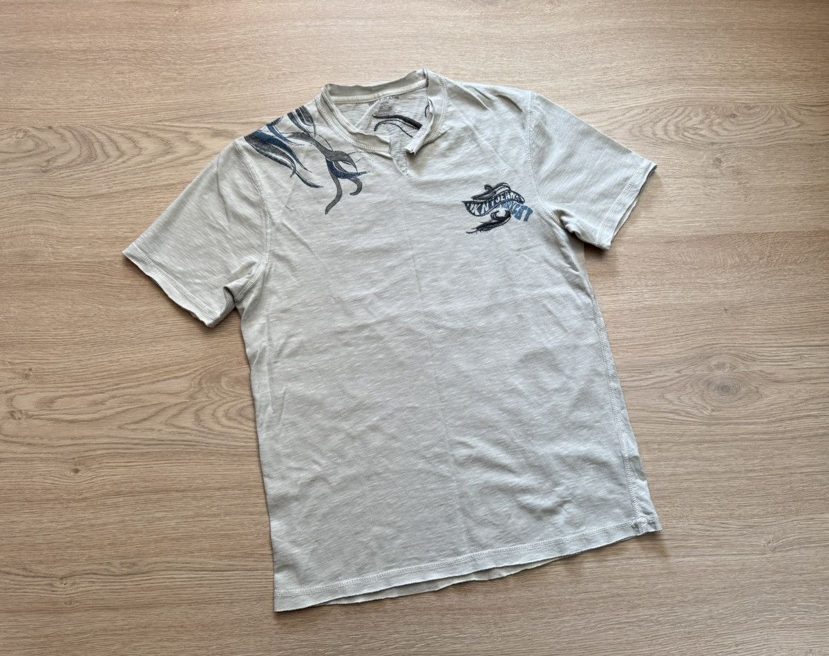 DKNY Vintage 00’s DKNY Jeans y2k Japanese T-Shirt Size US S / EU 44-46 / 1 - 1 Thumbnail