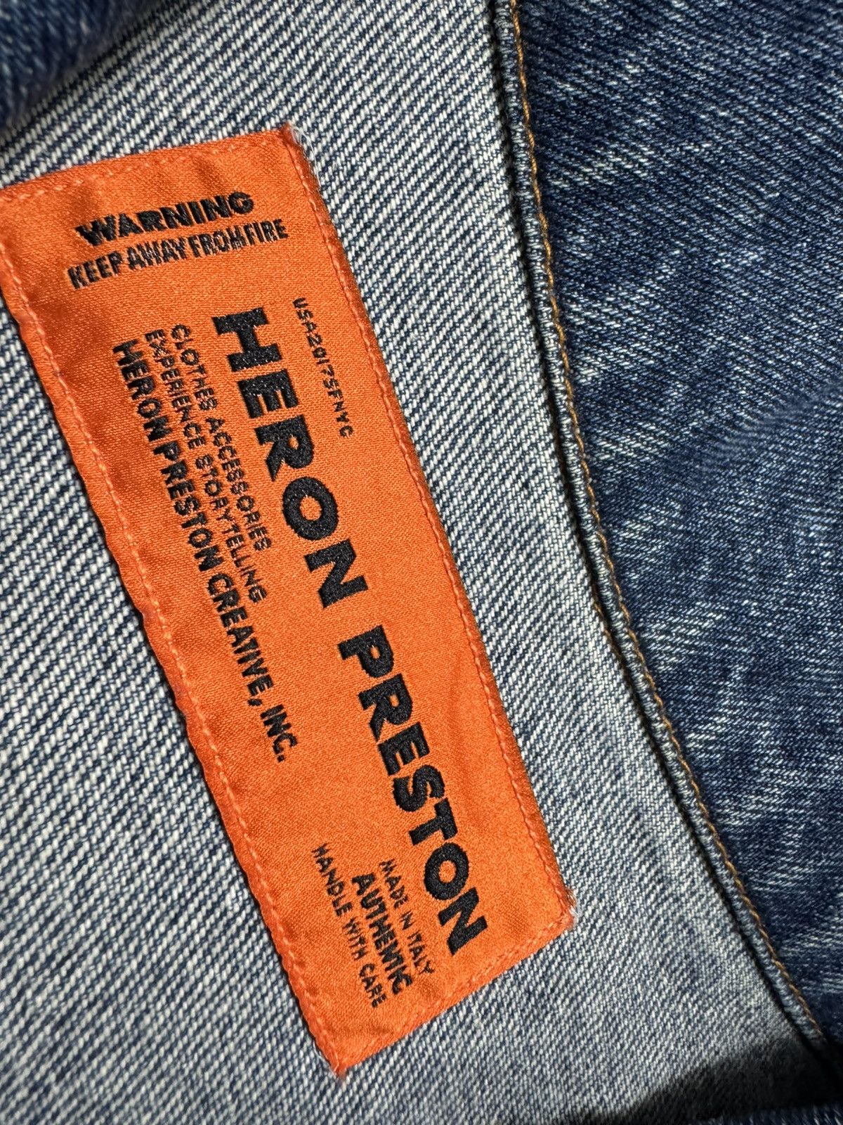Heron Preston Heron Preston Big Logo Denim Bomber Jacket Size M Luxury Size US M / EU 48-50 / 2 - 6 Thumbnail