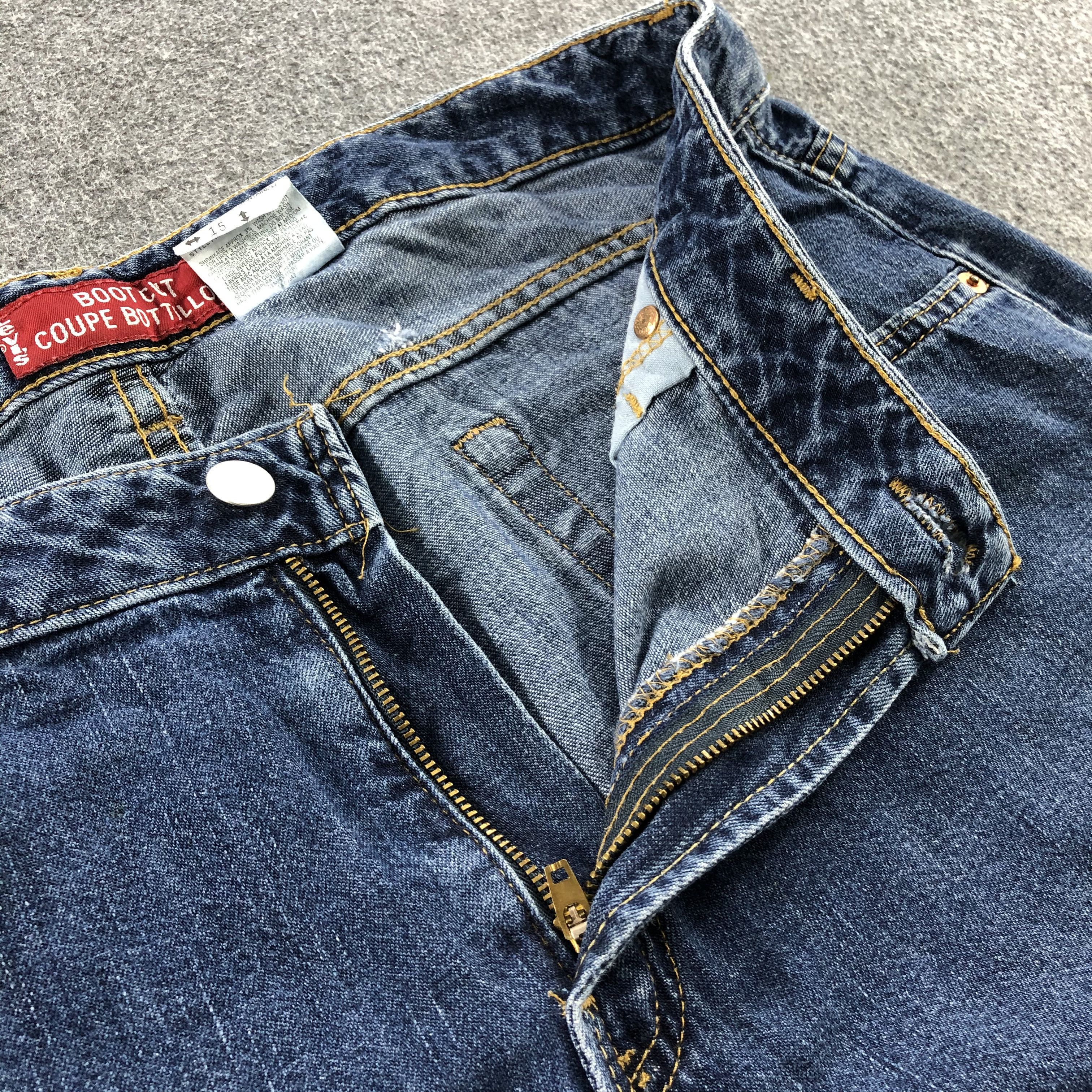 Levi's Vintage 90s Levis Flare Jeans-J1266 Size US 35 - 8 Thumbnail