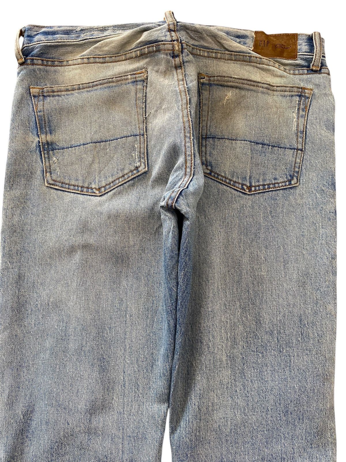 Gap Gap Faded Wash Distressed Style Straight Leg Jeans Size US 33 - 4 Thumbnail