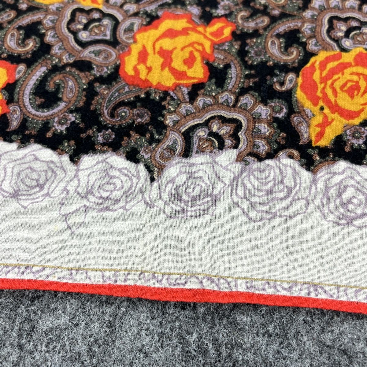 Vintage Christian Dior Handkerchief / Bandana / Neckerchief B984 Size ONE SIZE - 5 Thumbnail