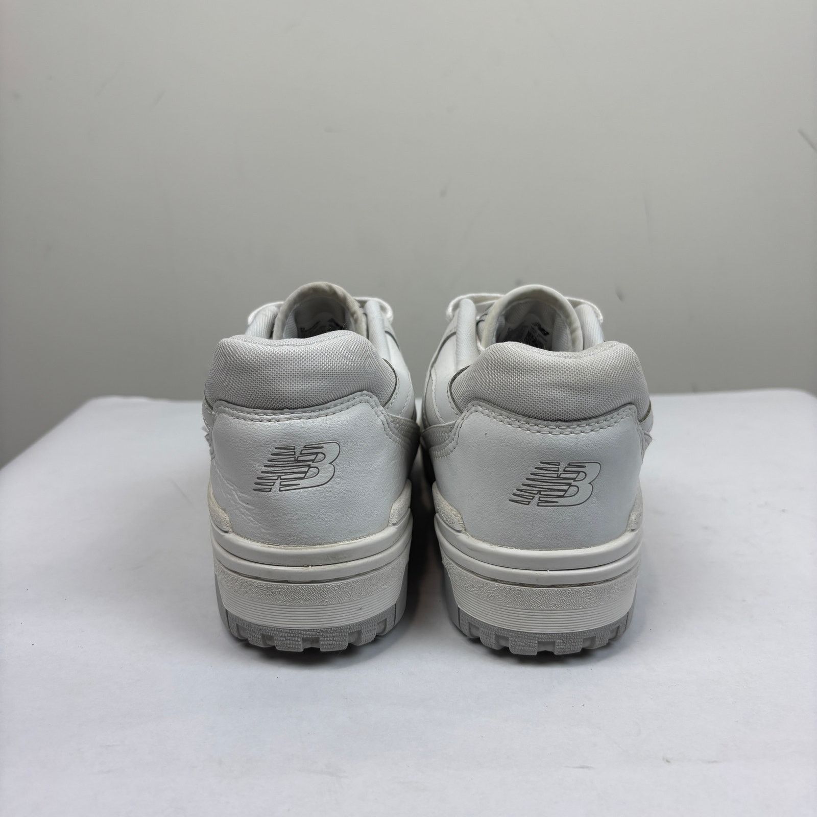 New Balance New Balance BB550 White Sneakers Shoes Unisex W's 7 M's 5.5 Size US 5.5 / EU 38 - 4 Thumbnail