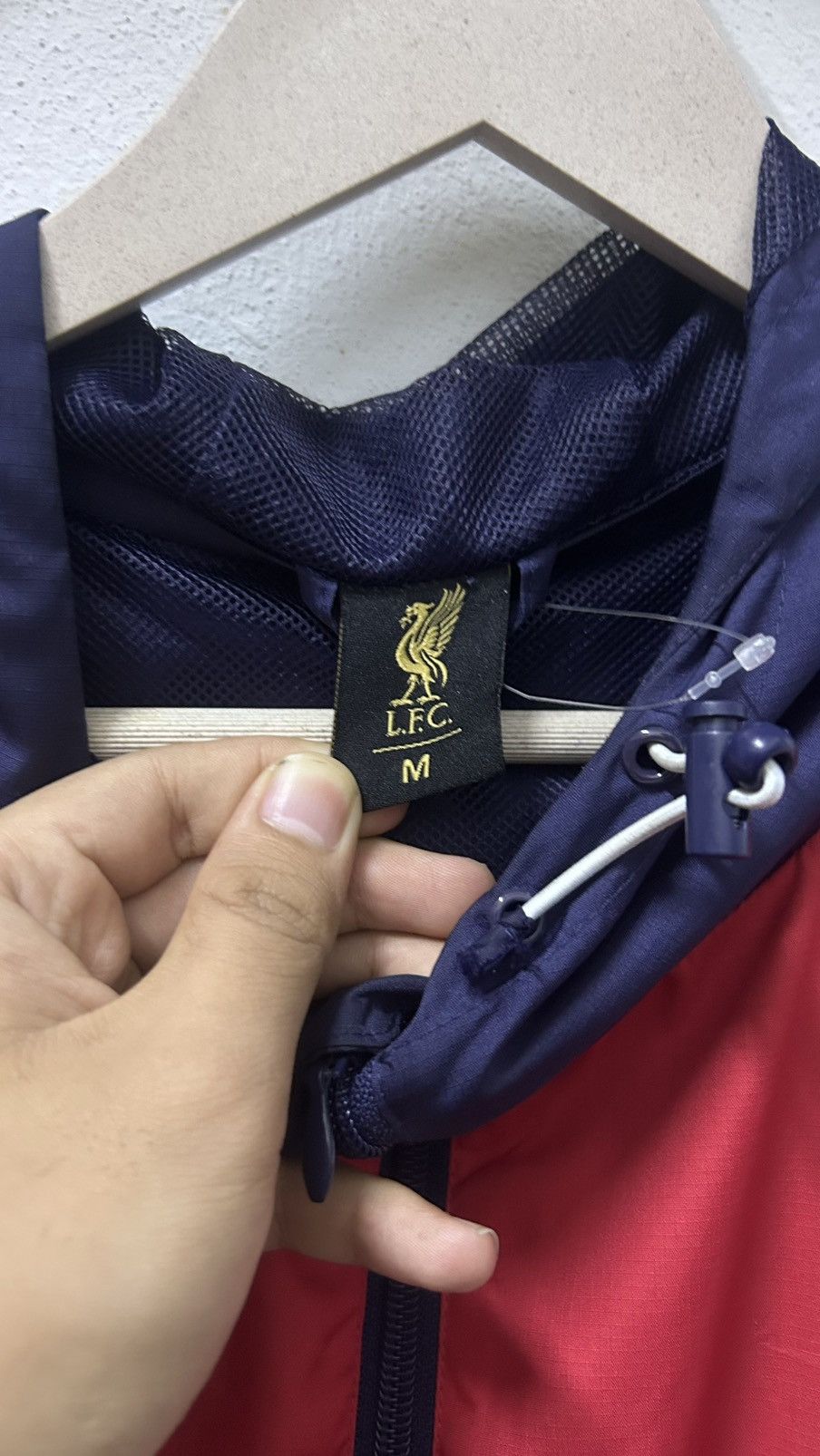 Nike 🔥Special Edition🔥 Liverpool Windbreaker 2 Layer Size US XL / EU 56 / 4 - 6 Thumbnail