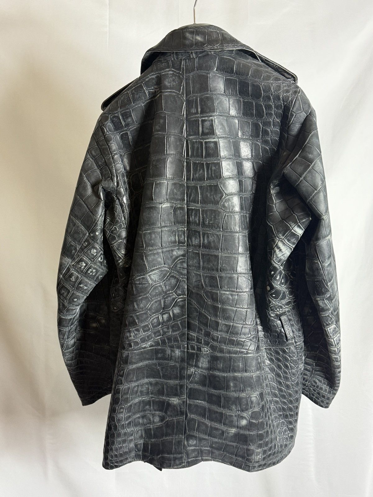 Louis Vuitton Louis Vuitton Alligator Leather Jacket – Size 52 Size US L / EU 52-54 / 3 - 5 Thumbnail