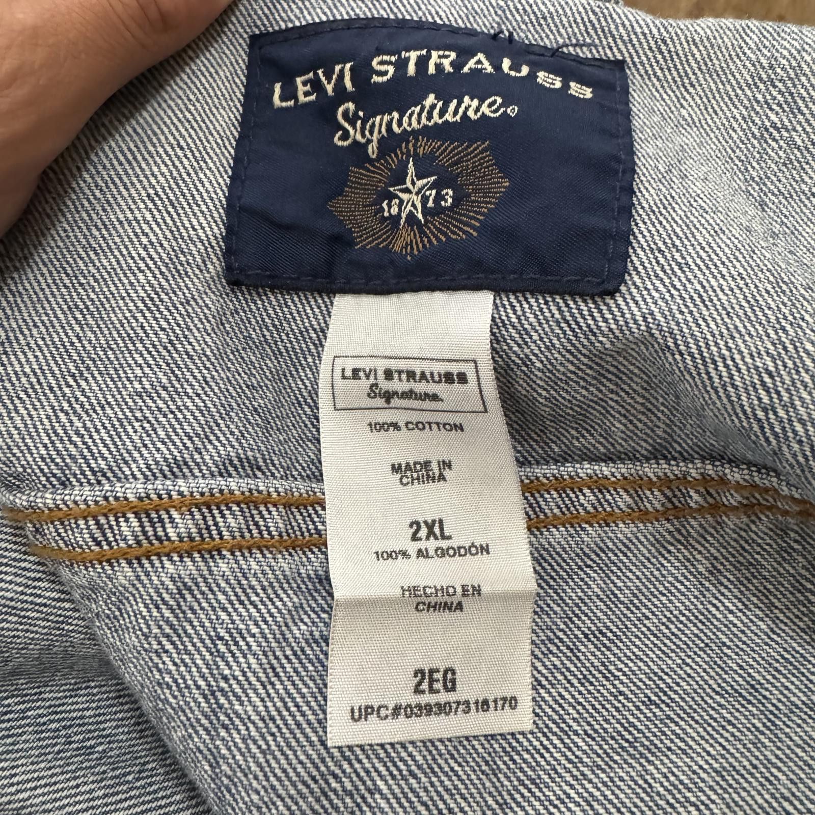 Levi's Vintage Y2K Levi’s Signature Denim Trucker Jacket Size US XXL / EU 58 / 5 - 6 Thumbnail