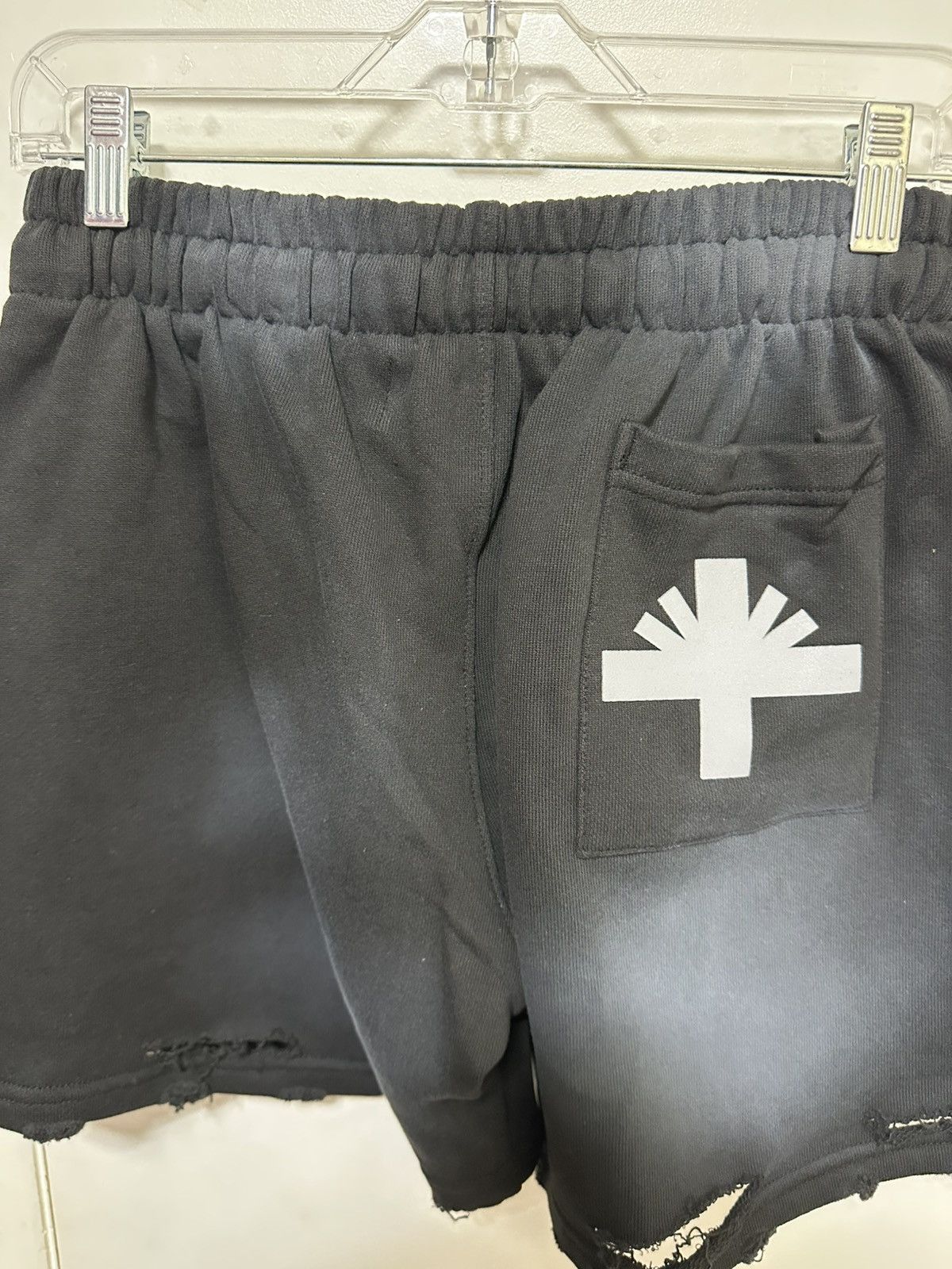 Vertabrae Vertabrae Vonster Cross Black Shorts Size US 28 / EU 44 - 6 Thumbnail