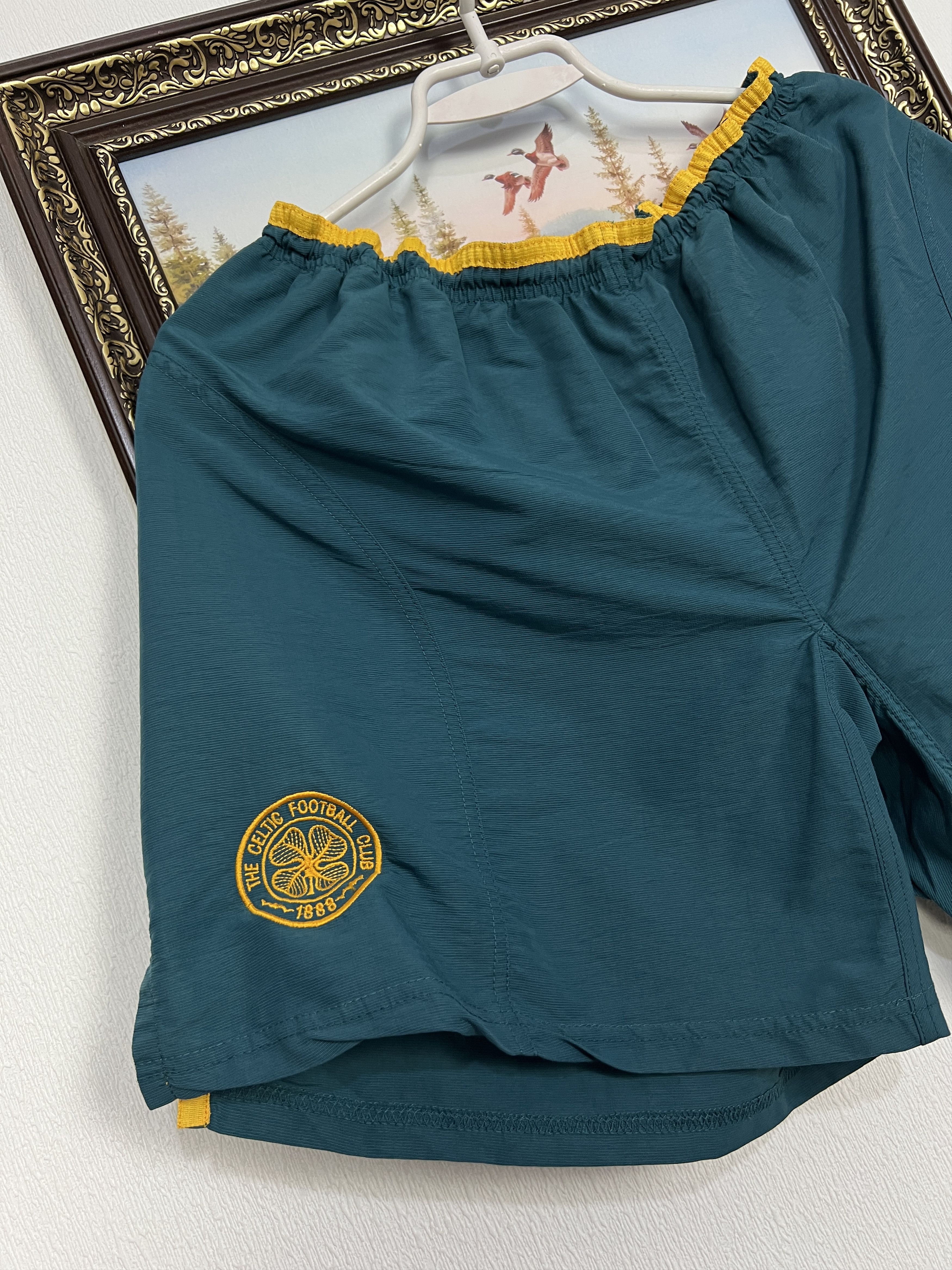 Umbro Vintage 2000's Celtic Football Shorts Soccer Athletic Rare Size US 34 / EU 50 - 3 Thumbnail
