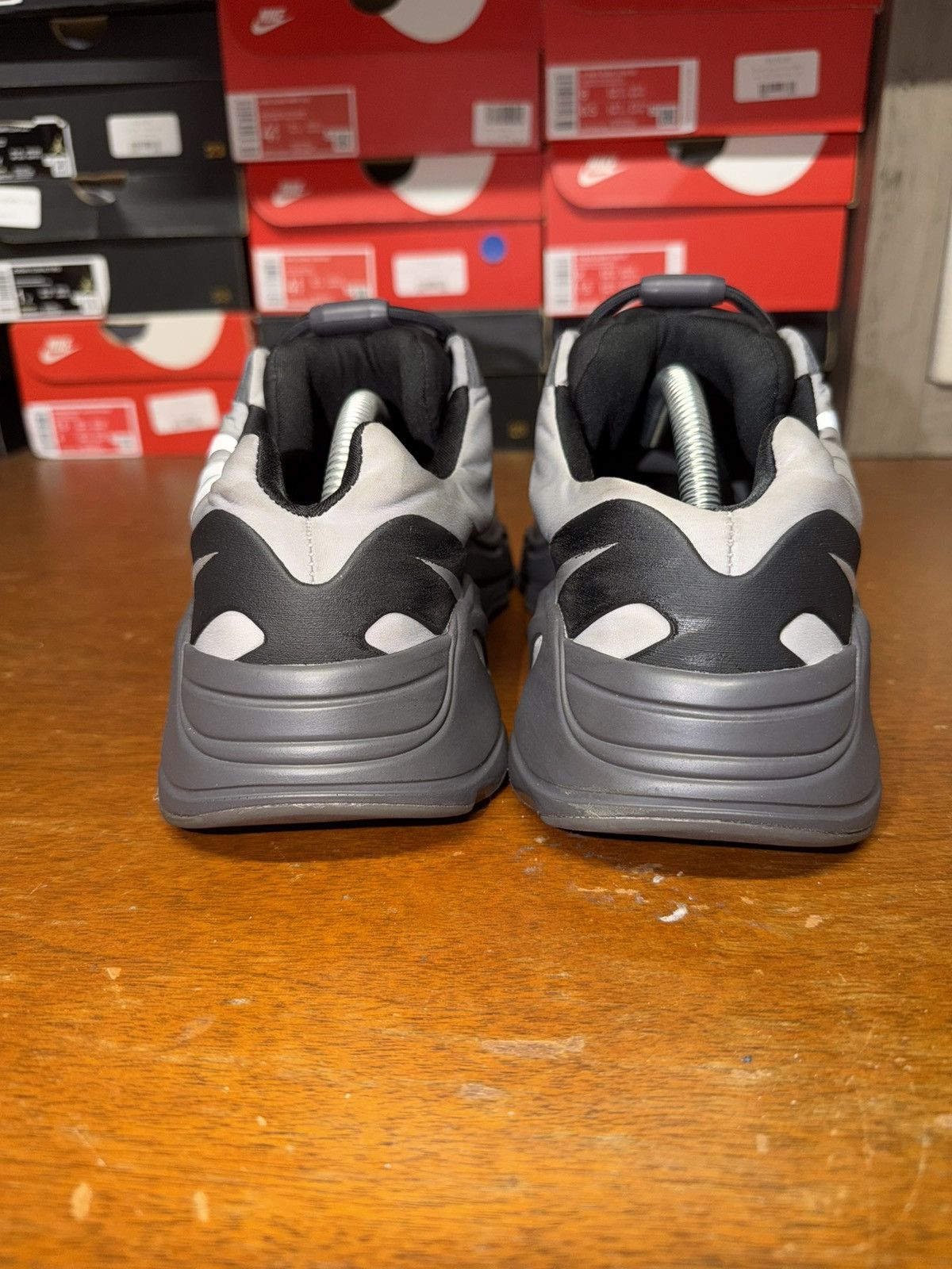 Adidas Yeezy Boost 700 MNVN Metallic size 9.5 Size US 9.5 / EU 42-43 - 6 Thumbnail