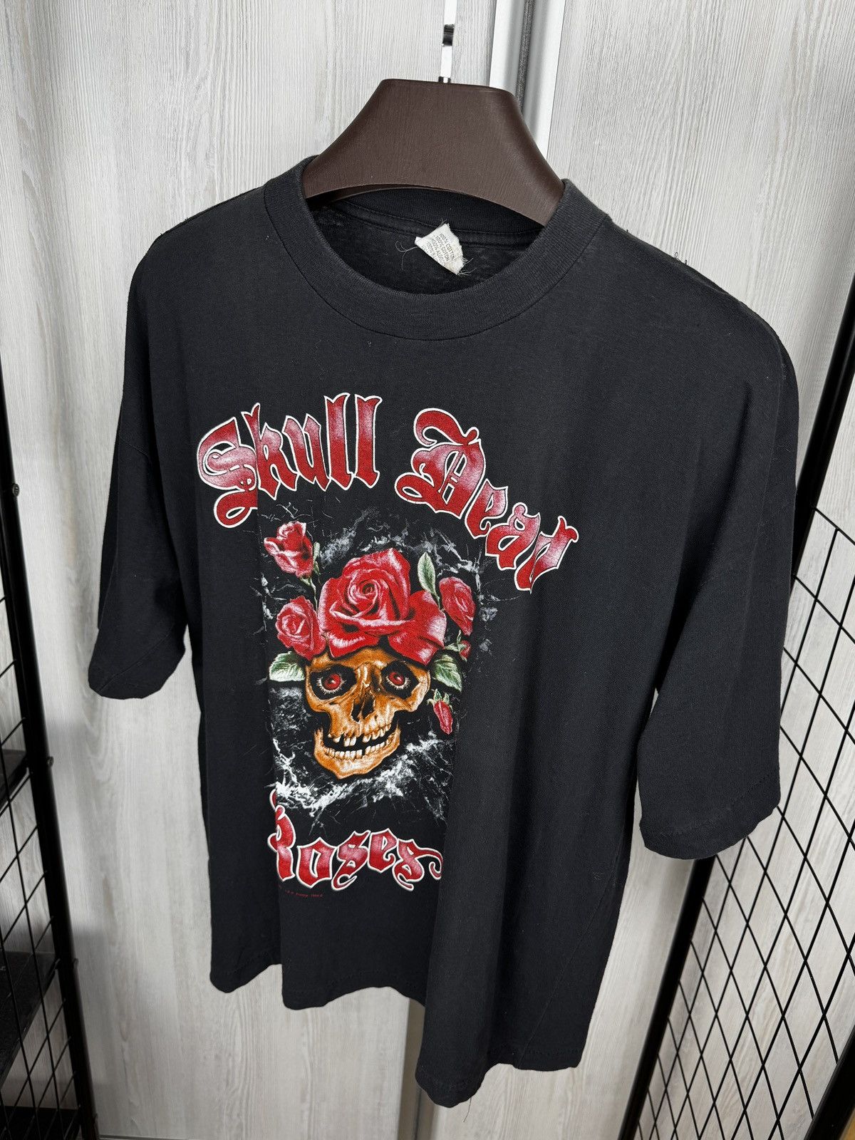 Band Tees Skull Dead Roses vintage 1994 American Flag band tee shirt Size US XL / EU 56 / 4 - 8 Thumbnail