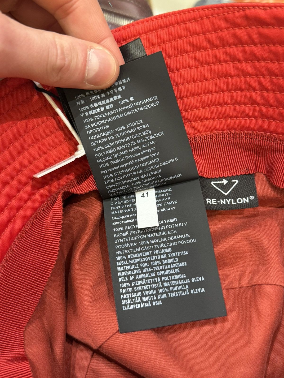 Prada Prada Nylon Bucket Hat - Red Size ONE SIZE - 10 Thumbnail