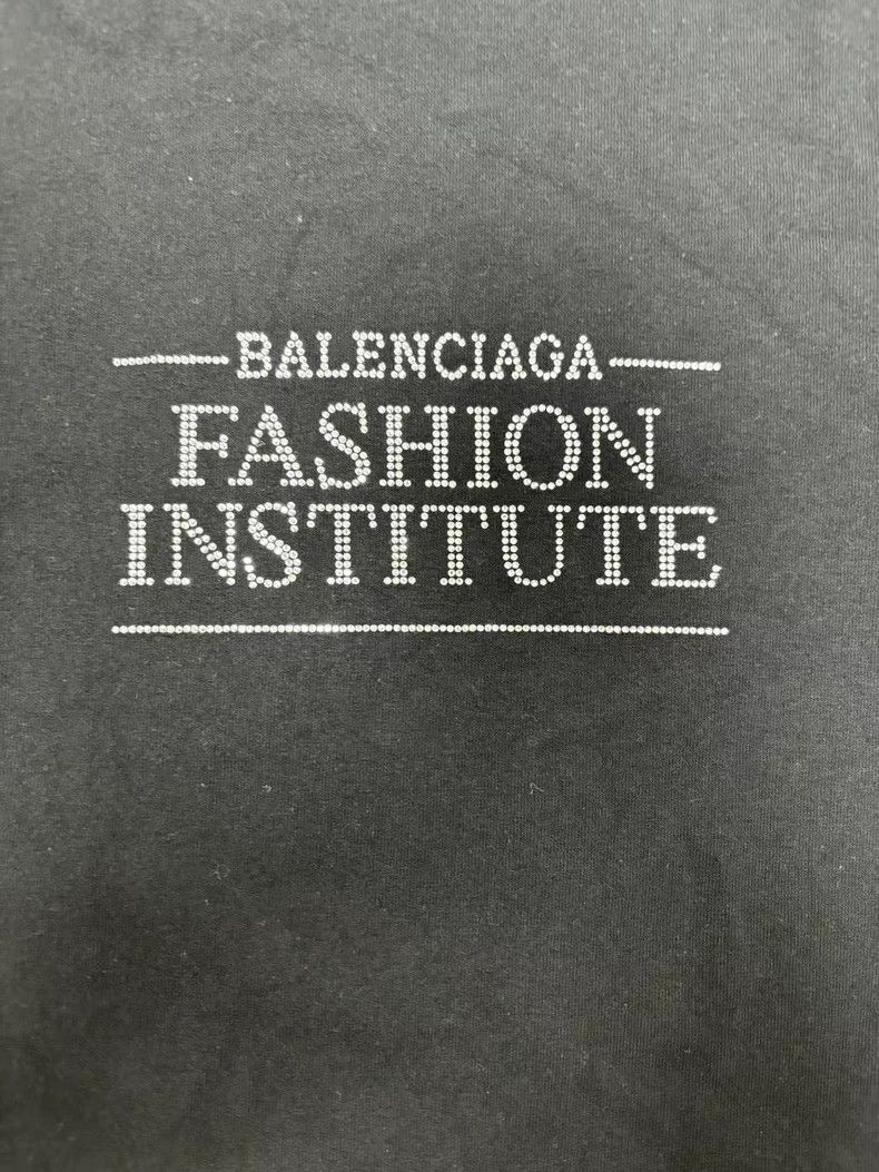 Balenciaga Balenciaga Monogrammed Solid Long Sleeve Tee Size US S / EU 44-46 / 1 - 3 Thumbnail