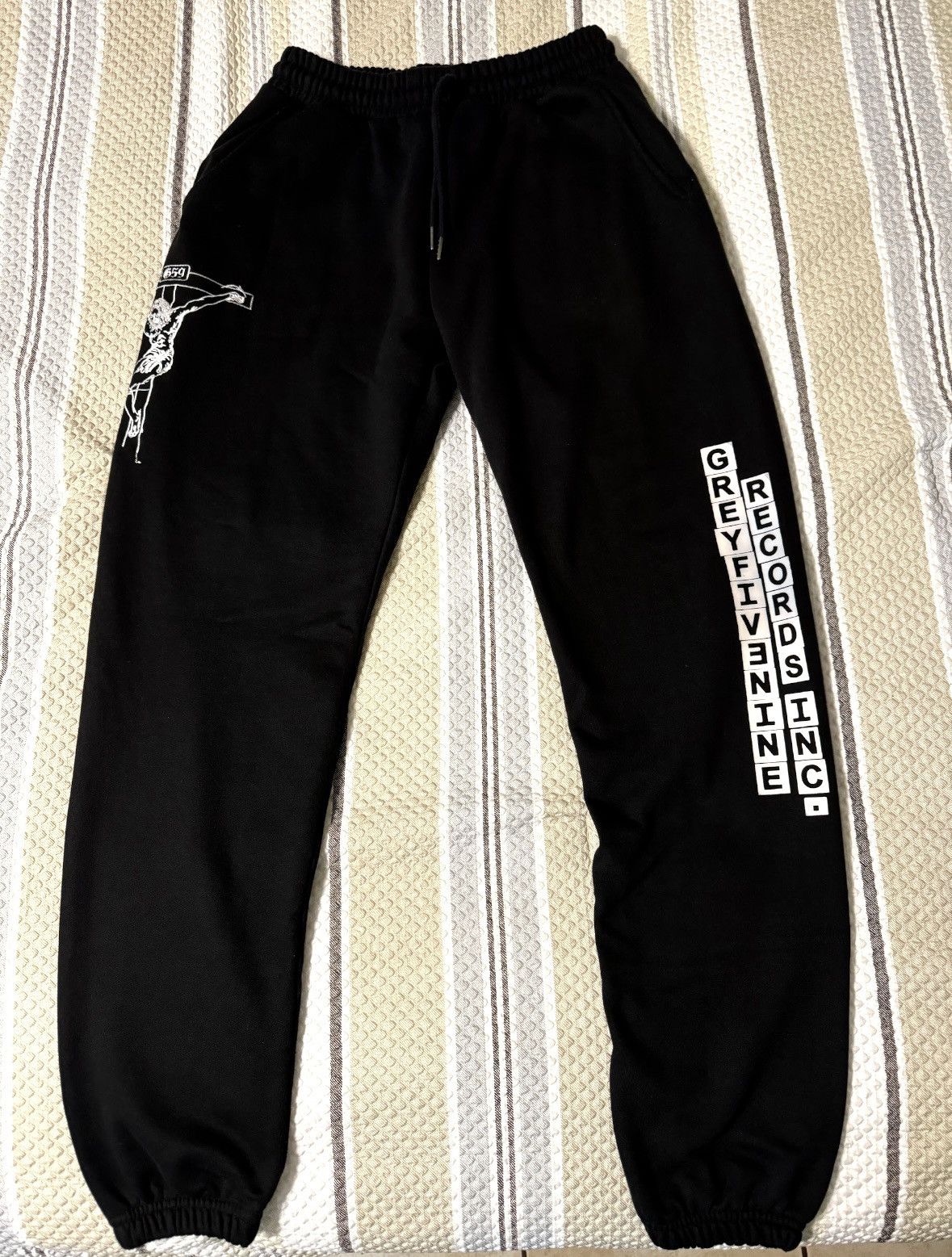 Fuct Headlines sweatpants purchases & T-Shirt Bundle / FTP / G59