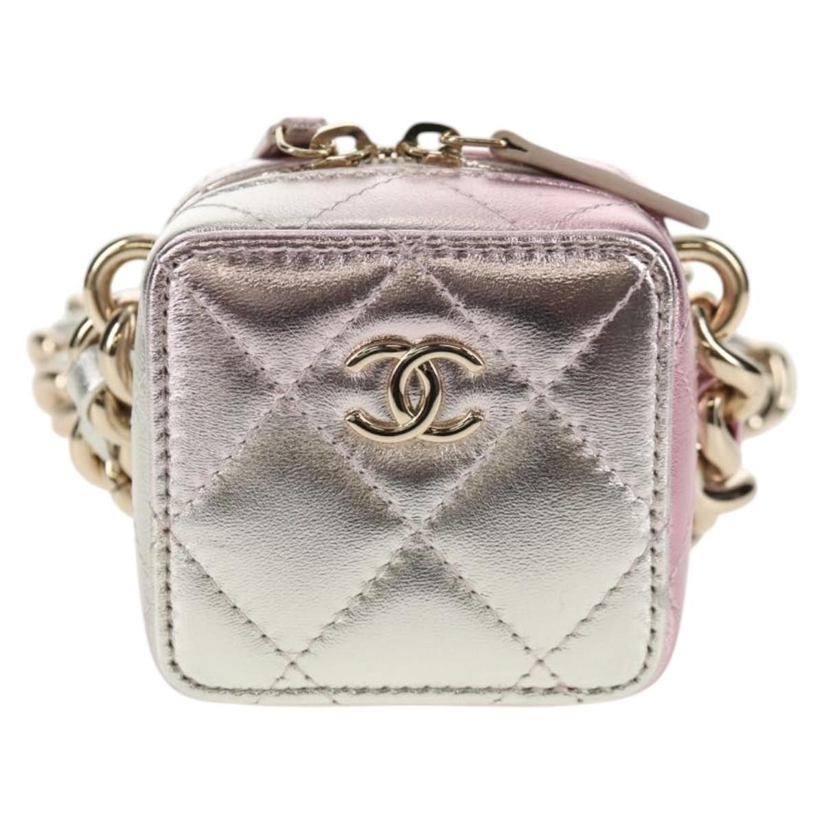 Chanel Chanel CC Cube Zip Clutch with Chain Handle Quilted Lambskin Size ONE SIZE - 1 Thumbnail