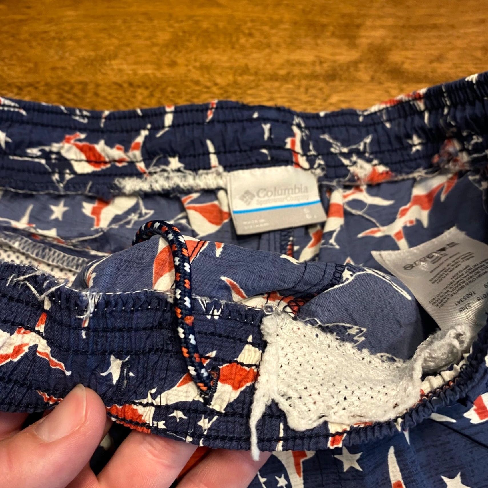 Vintage Columbia PFG Swim Trunks Mens S Blue Red Fish Drawstring Board Shorts 6" Beach Sports Mens Size US 29 - 4 Thumbnail