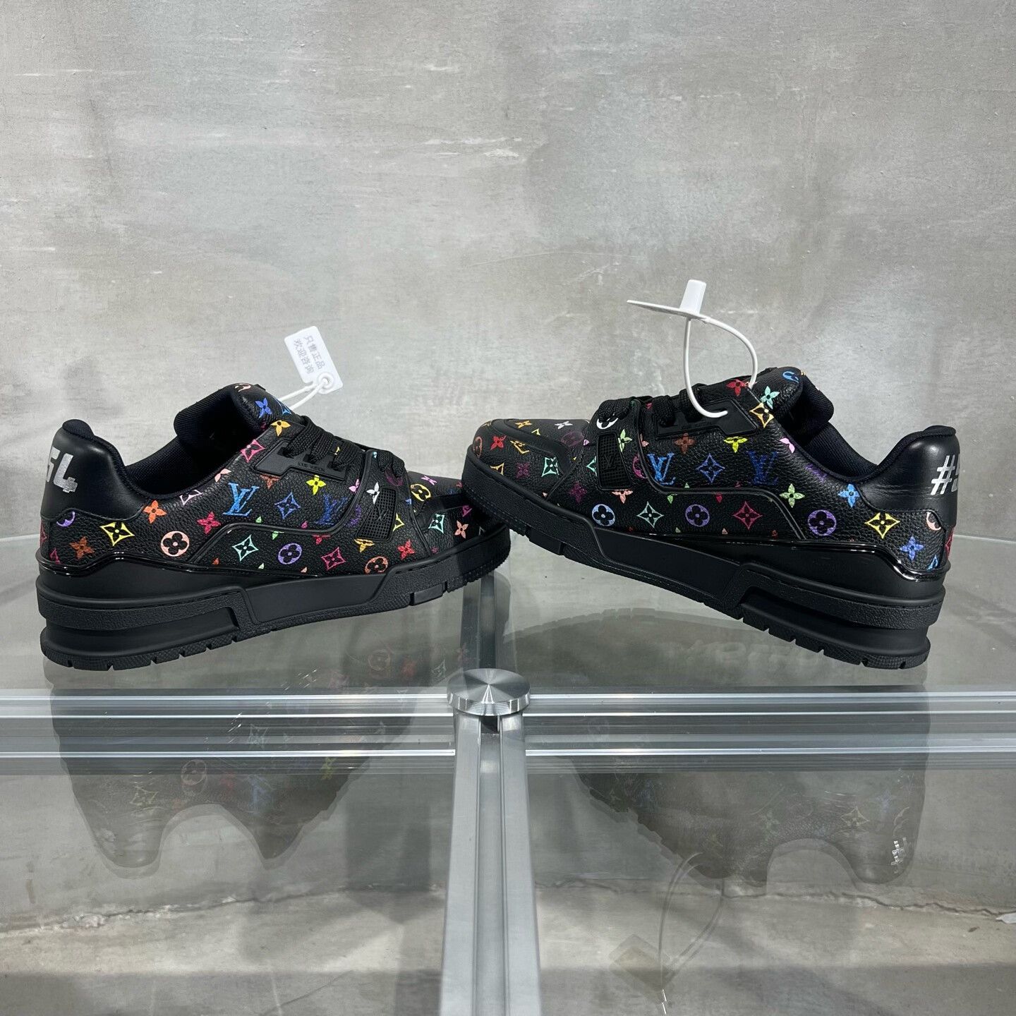 Louis Vuitton louis vuitton multicolor trainer size 38 Size US 5.5 / EU 38 - 5 Thumbnail