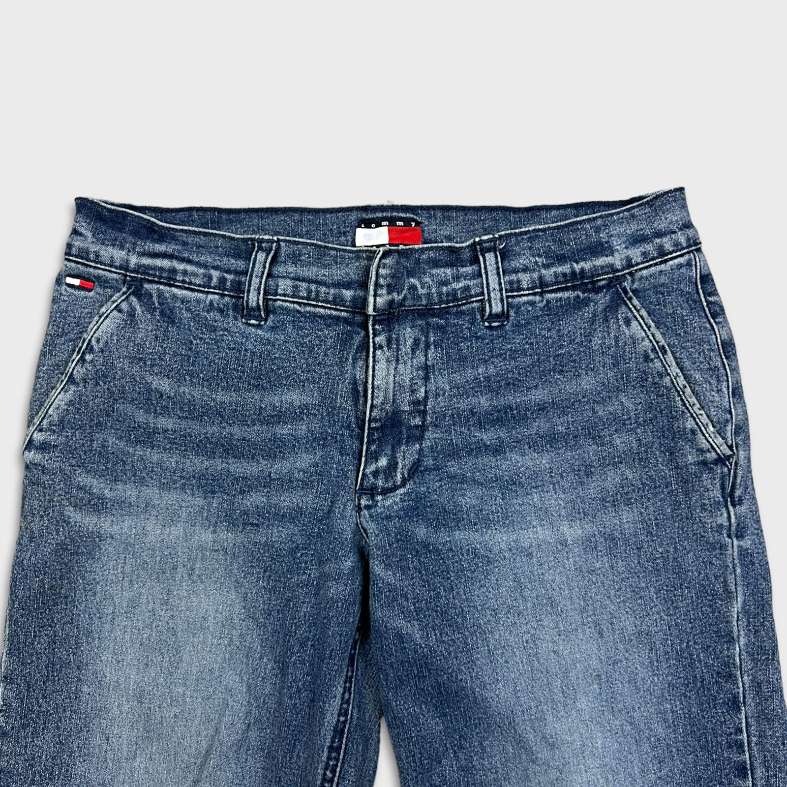 Tommy Hilfiger × Vintage Vintage 90s Tommy Hilfiger Shorts Tommy Jeans Fray Denim Size US 28 / EU 44 - 2 Thumbnail