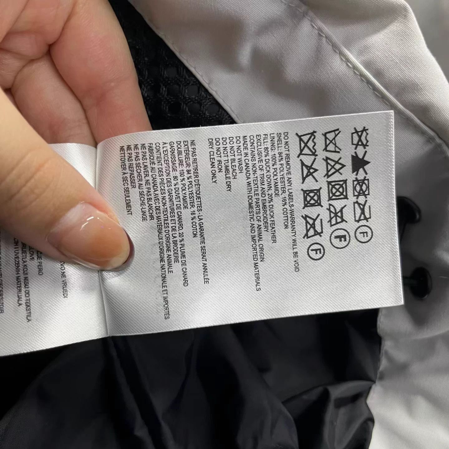 Canada Goose Canada Goose Ice Logo Stand Collar Zipper Short Vest XS Size XS / US 0-2 / IT 36-38 - 4 Thumbnail