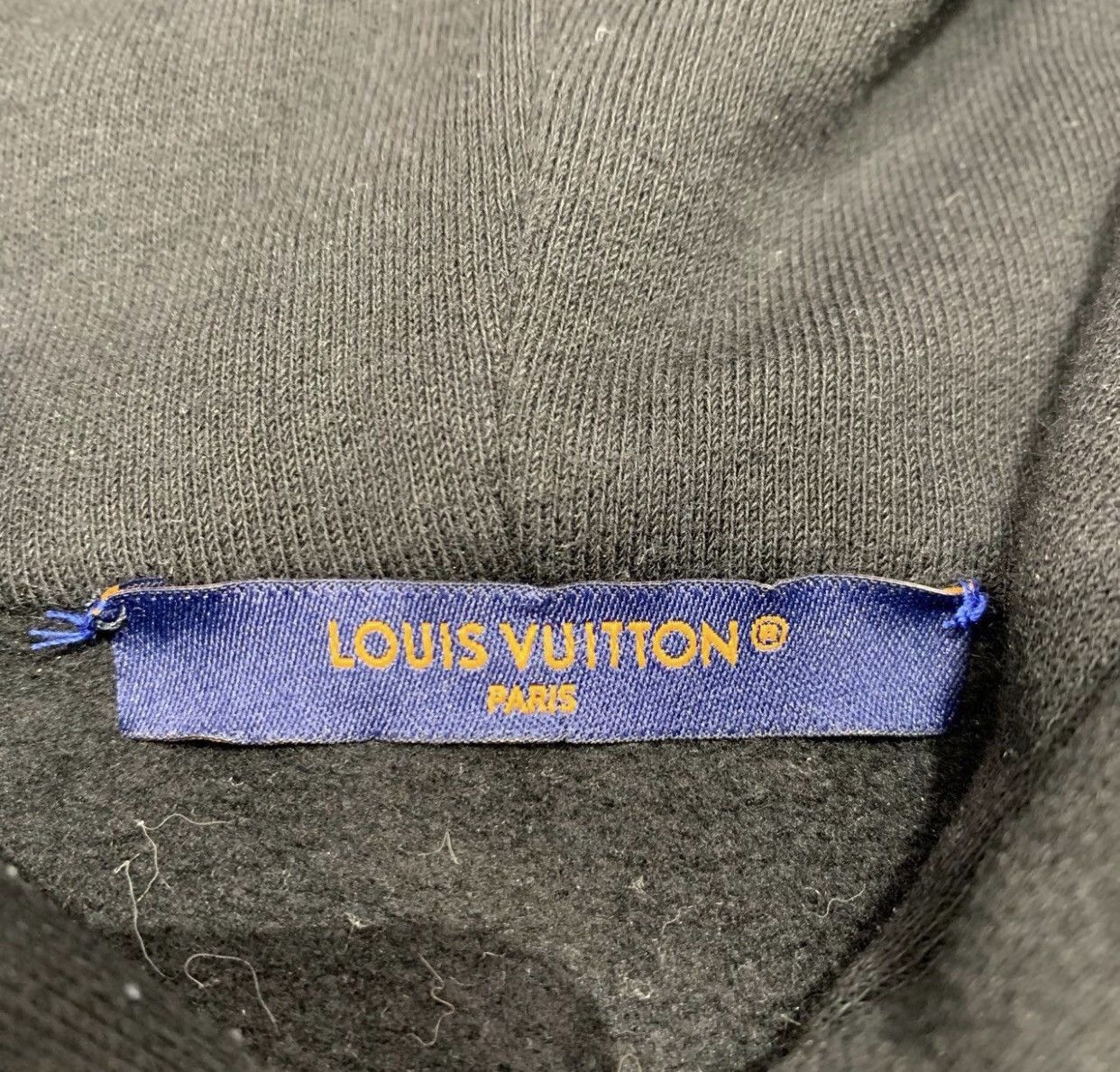 Louis Vuitton Louis Vuitton Black pin hoodie sweatshirt 2412-Nextarrow Size US XL / EU 56 / 4 - 5 Thumbnail