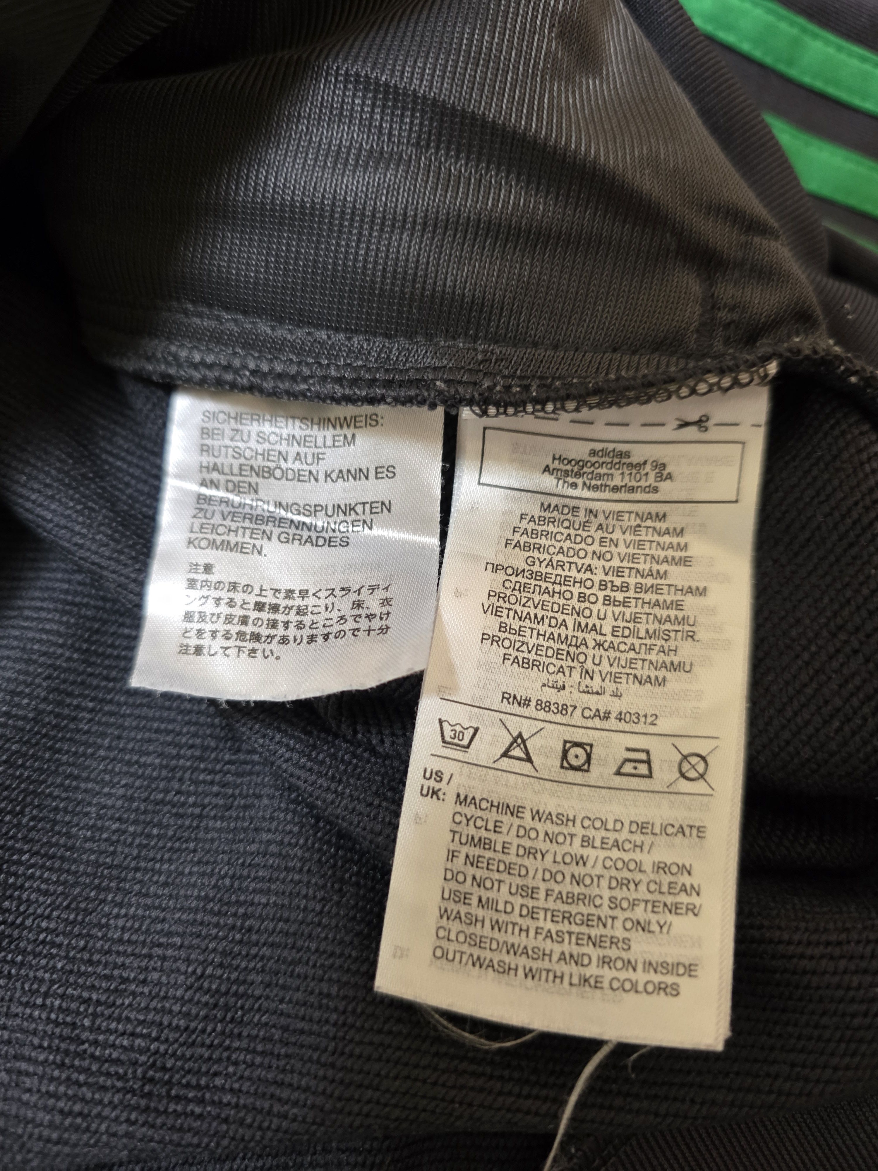 Adidas CELTIC 2024 TRAINING FOOTBALL JACKET SOCCER JACKET 1/3 ZIP Size US L / EU 52-54 / 3 - 9 Thumbnail