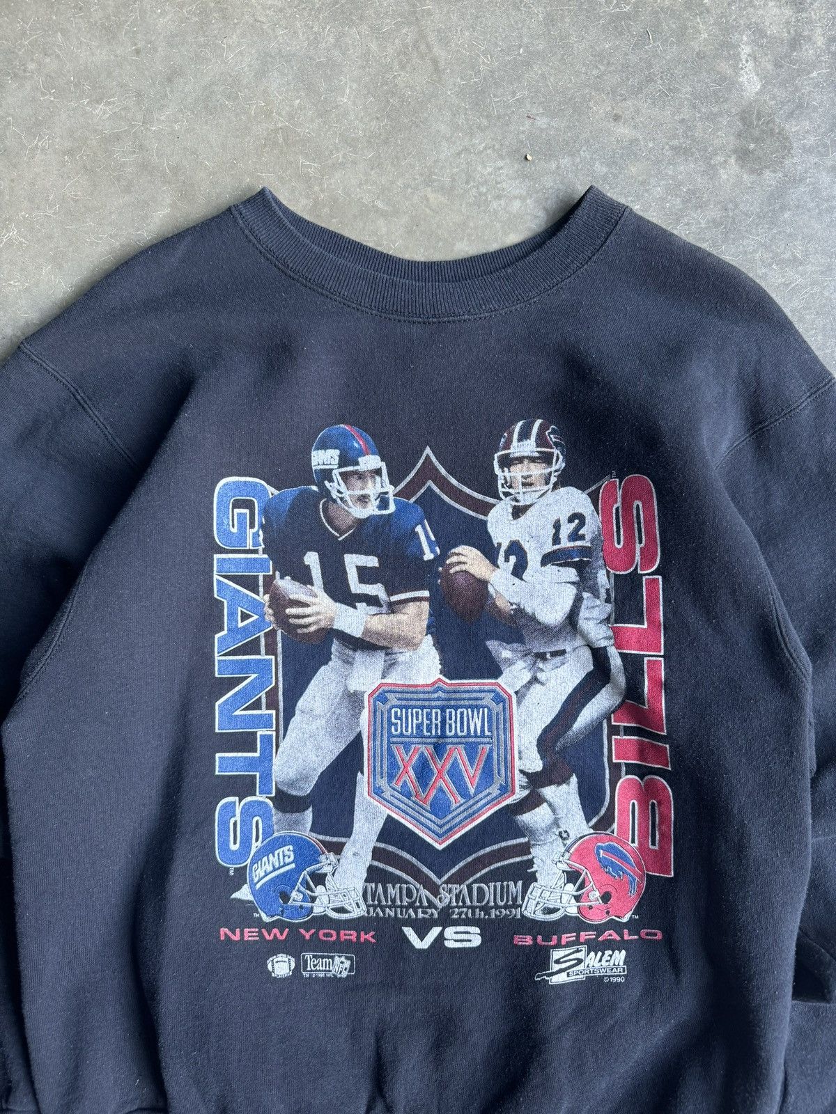 Salem Sportswear 1991 Buffalo Bills Made in U.S.A Graphic Vintage Crewneck Size US M / EU 48-50 / 2 - 5 Thumbnail