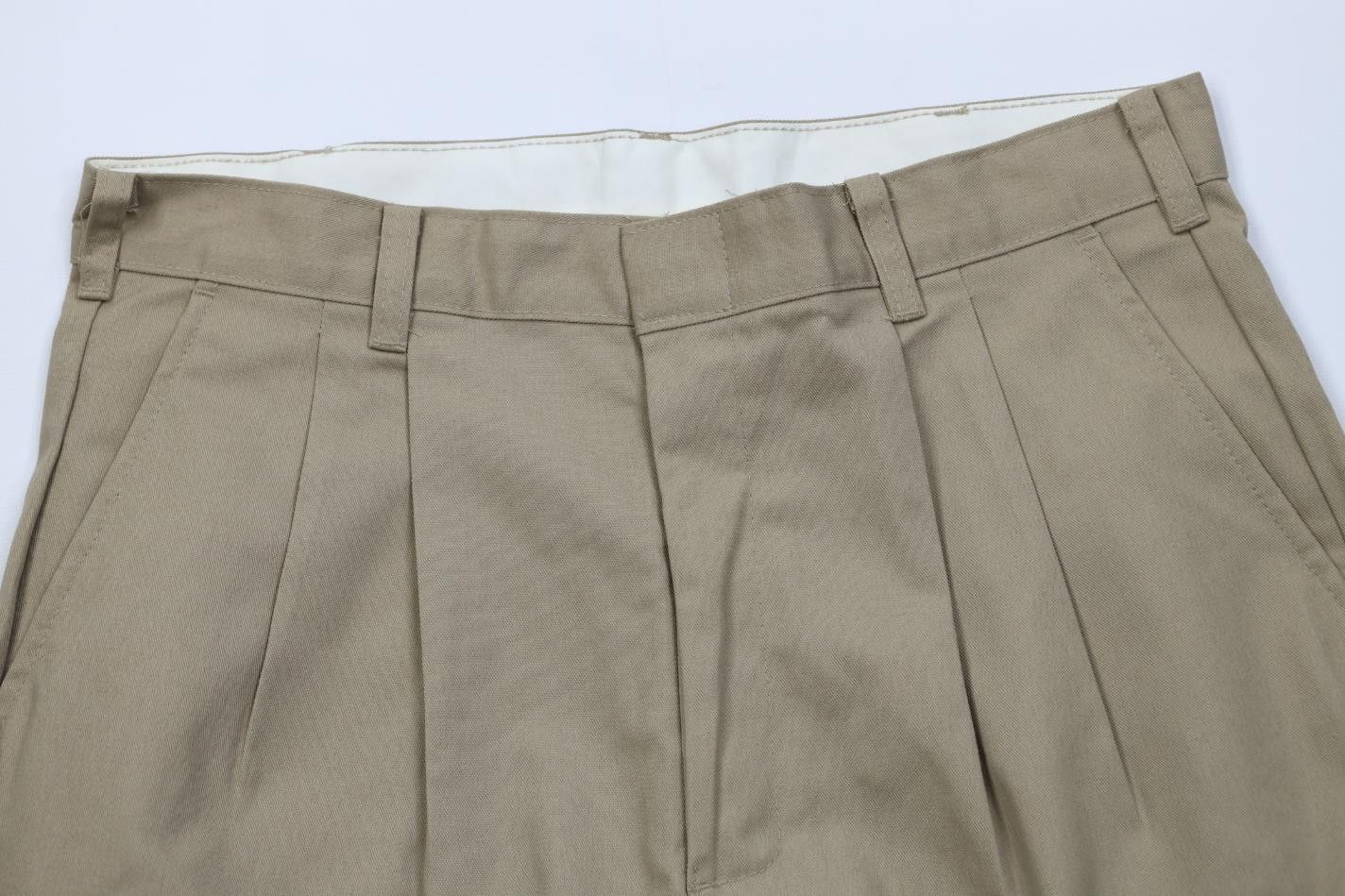 Vintage Vintage 90s Streetwear Above Knee Chino Shorts Khaki USA Size US 32 / EU 48 - 2 Thumbnail