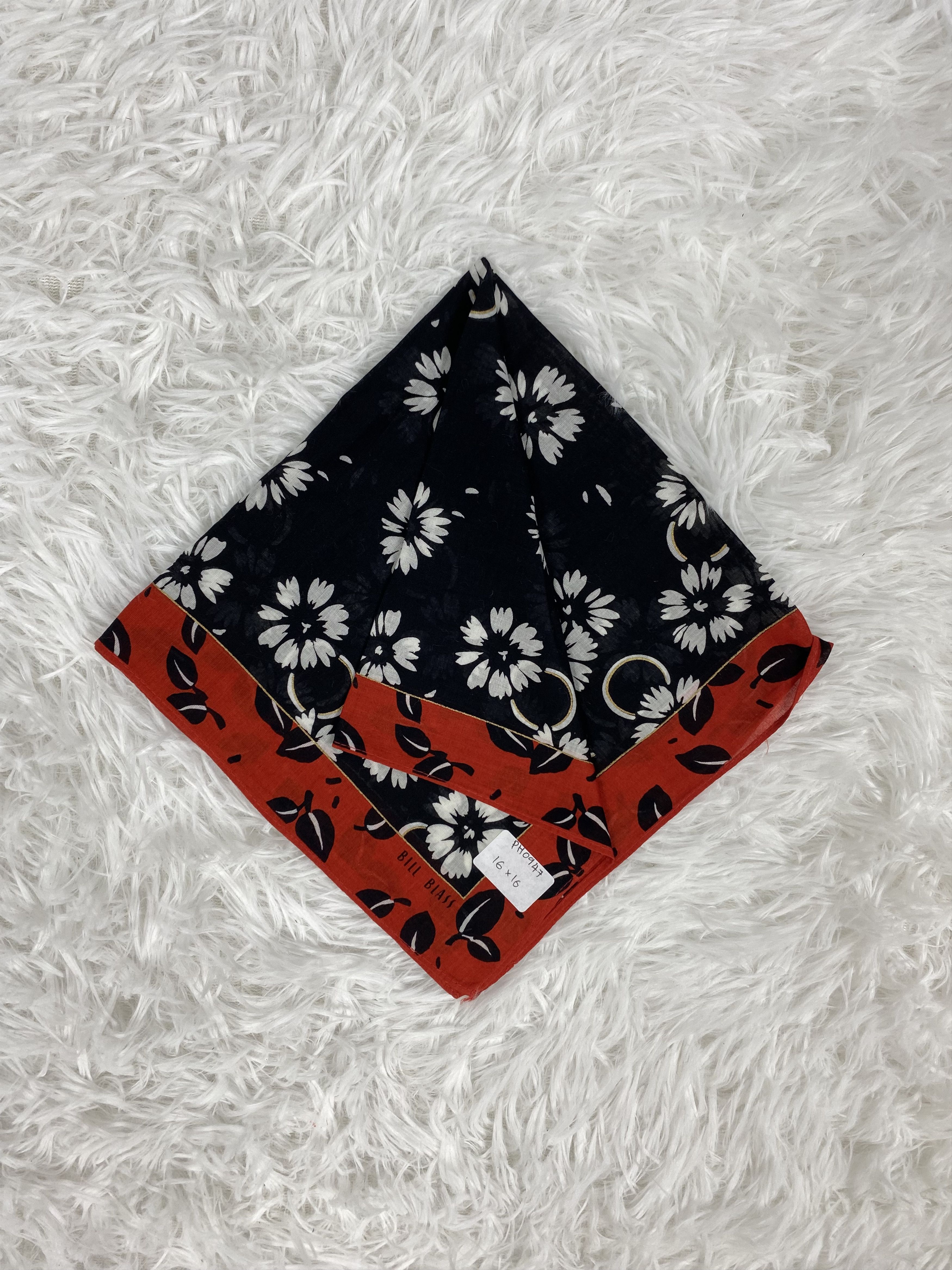 Bill Blass × Vintage Vintage Bill Blass Handkerchief Neckerchief PH0947 Size ONE SIZE - 1 Thumbnail