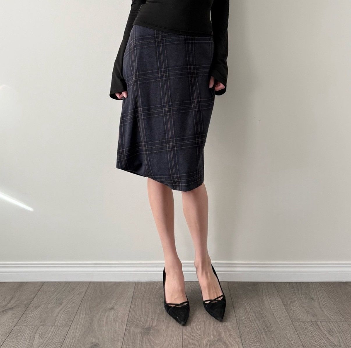 Vivienne Westwood Vivienne Westwood 100% wool plaid midi skirt Size 26" / US 2 / IT 38 - 4 Thumbnail