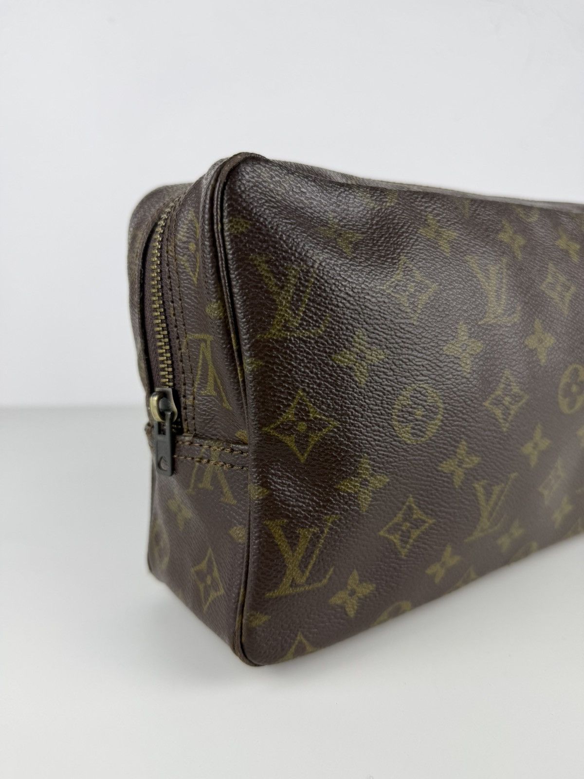 Louis Vuitton Vintage 80s Louis Vuitton monogram trousse 28 toiletry bag Size ONE SIZE - 10 Thumbnail