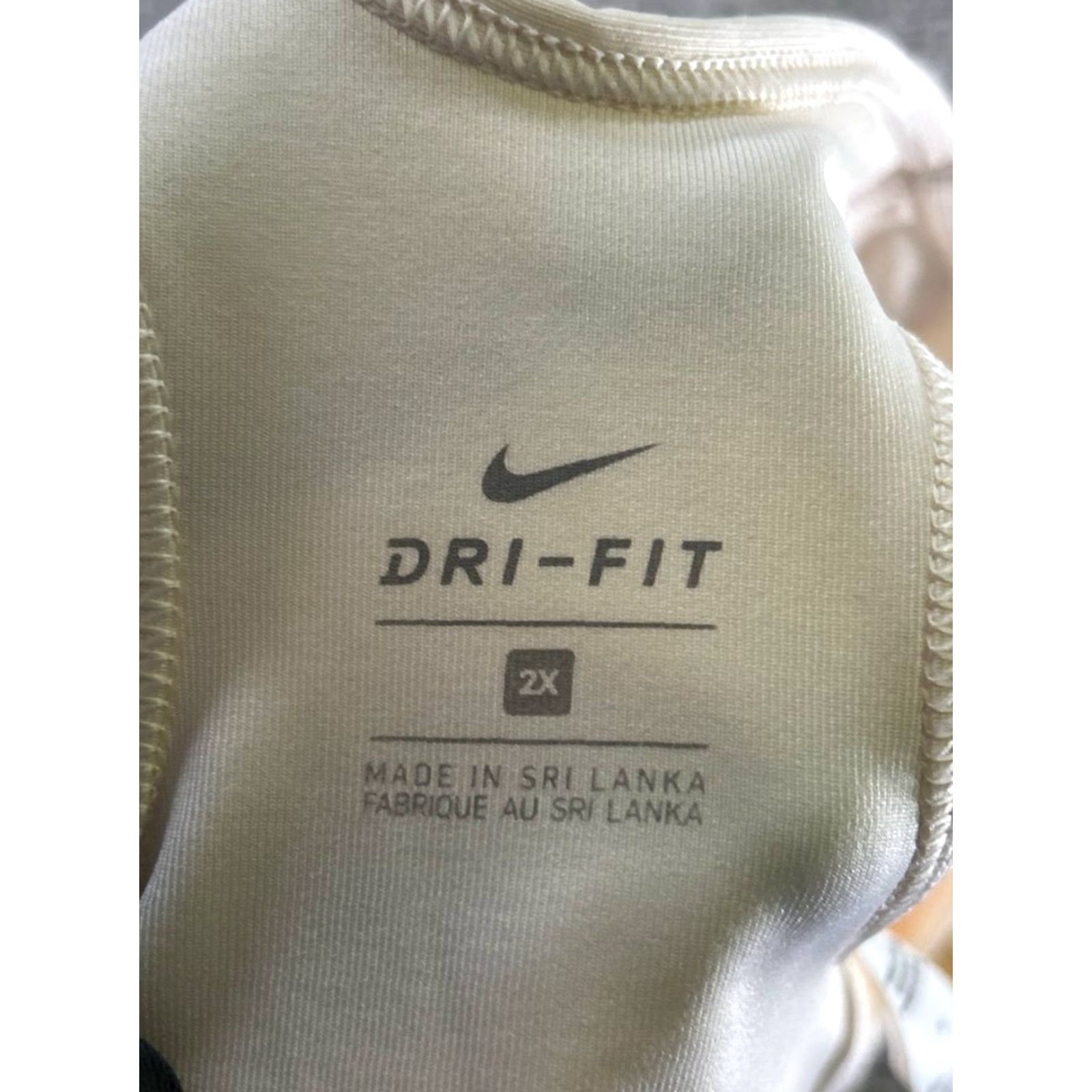 Nike Nike Dri-Fit Shirt Womens Tank Top Cropped 2X Beige Purple Sleeveless Pullover Activewear Sports Nike Dri-FIT Women’s Shirt Size XXL / US 16-18 / IT 52-54 - 3 Thumbnail