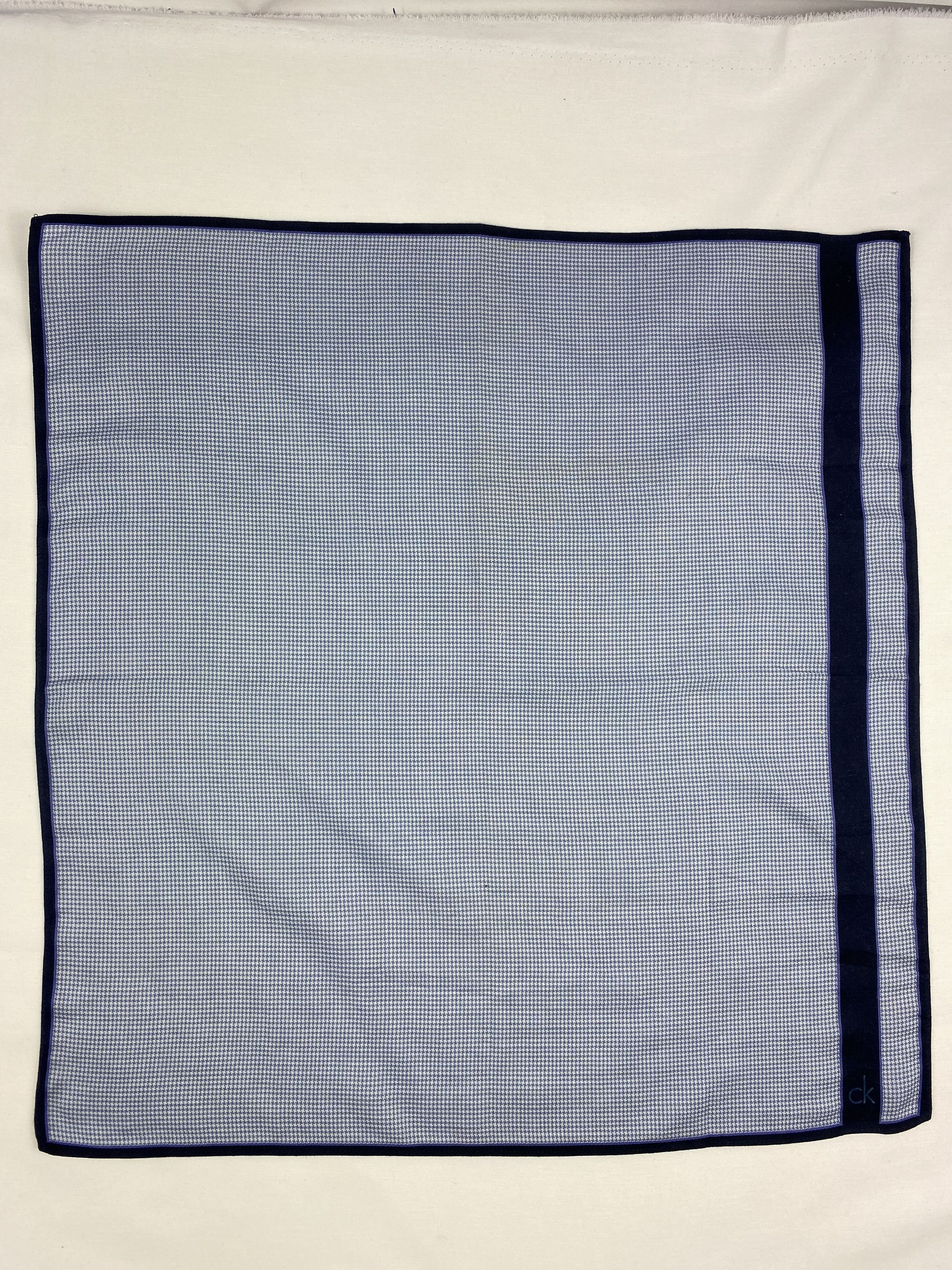 Calvin Klein Calvin Klein Handkerchiefs / Bandana / Neckerchief Size ONE SIZE - 3 Thumbnail