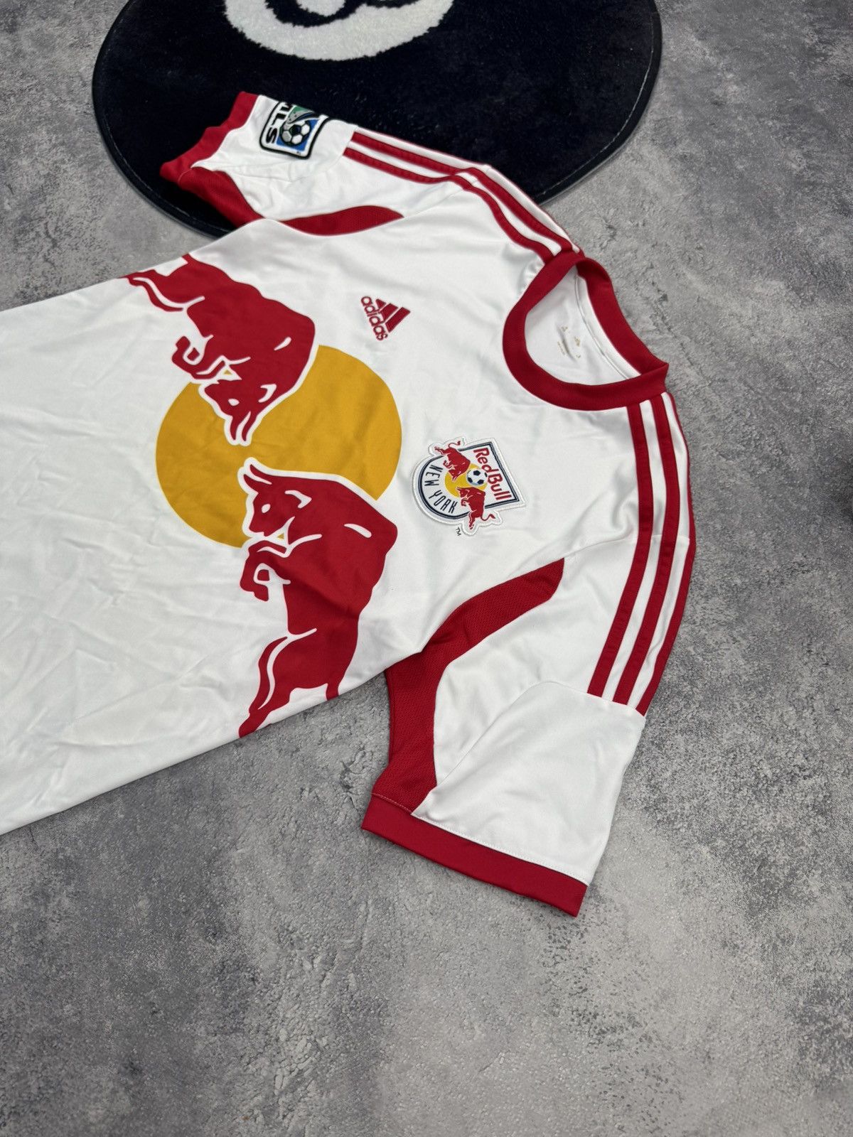 Adidas Retro New York Red Bulls 2013-14 Home Football Jersey MLS Size US M / EU 48-50 / 2 - 5 Thumbnail