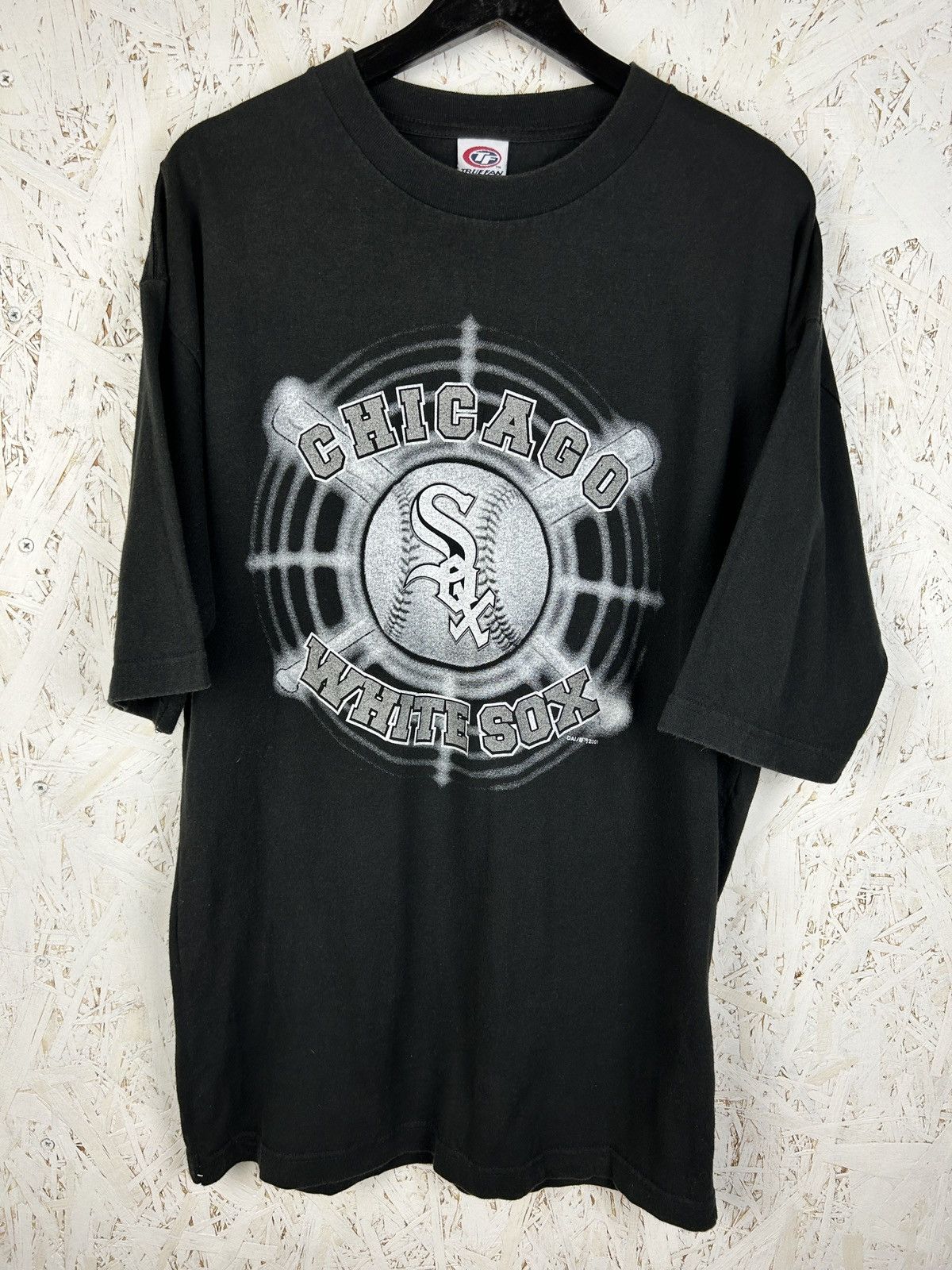 MLB 00s Chicago White Sox 2001 MLB Baseball Logo T-Shirt XL Size US XL / EU 56 / 4 - 1 Thumbnail