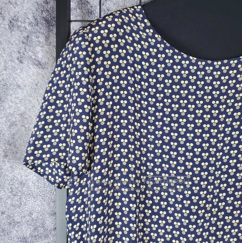 Dior Dior Navy Silk Print Short Sleeve Top . Size M / US 6-8 / IT 42-44 - 3 Thumbnail