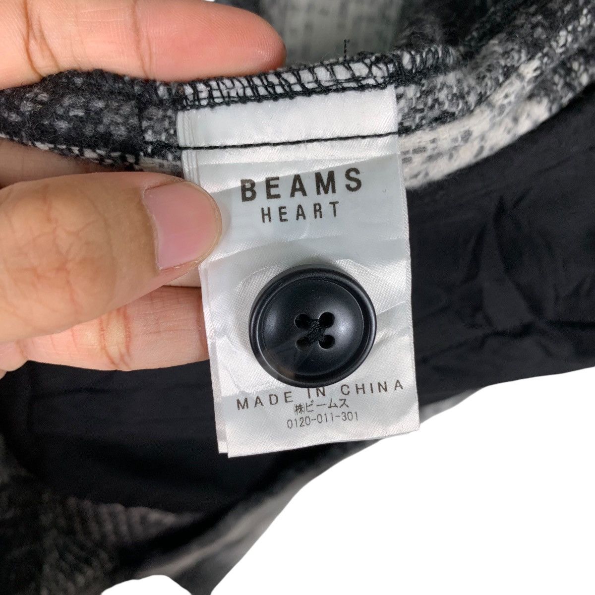 Beams Plus BEAMS HEART Shadow Plaid Flannel #1422-C64 Size US M / EU 48-50 / 2 - 16 Thumbnail