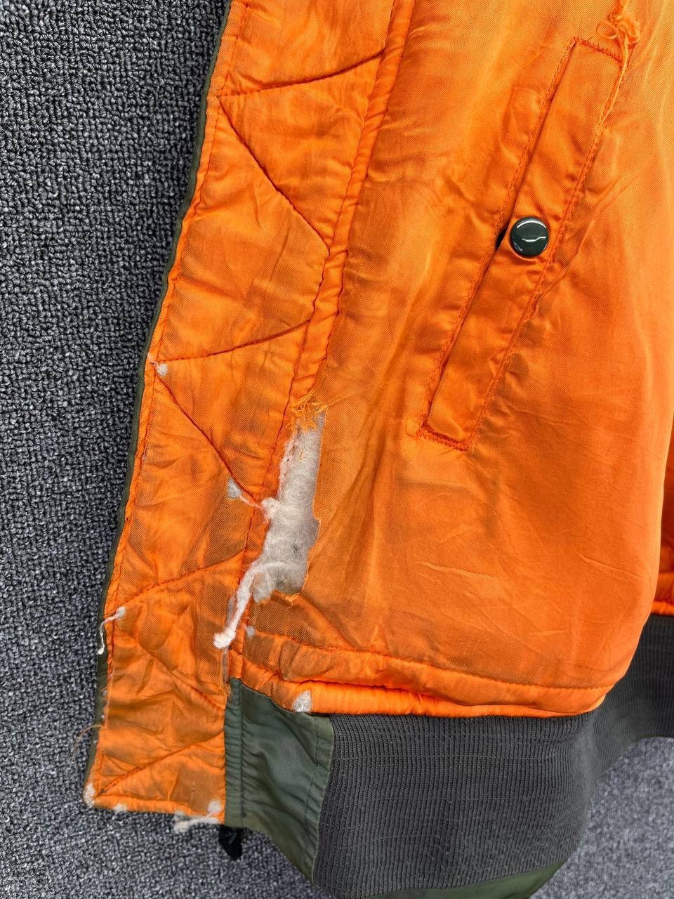Avirex Vintage Avirex Trashed Rare Bomber Jacket Size US M / EU 48-50 / 2 - 15 Thumbnail