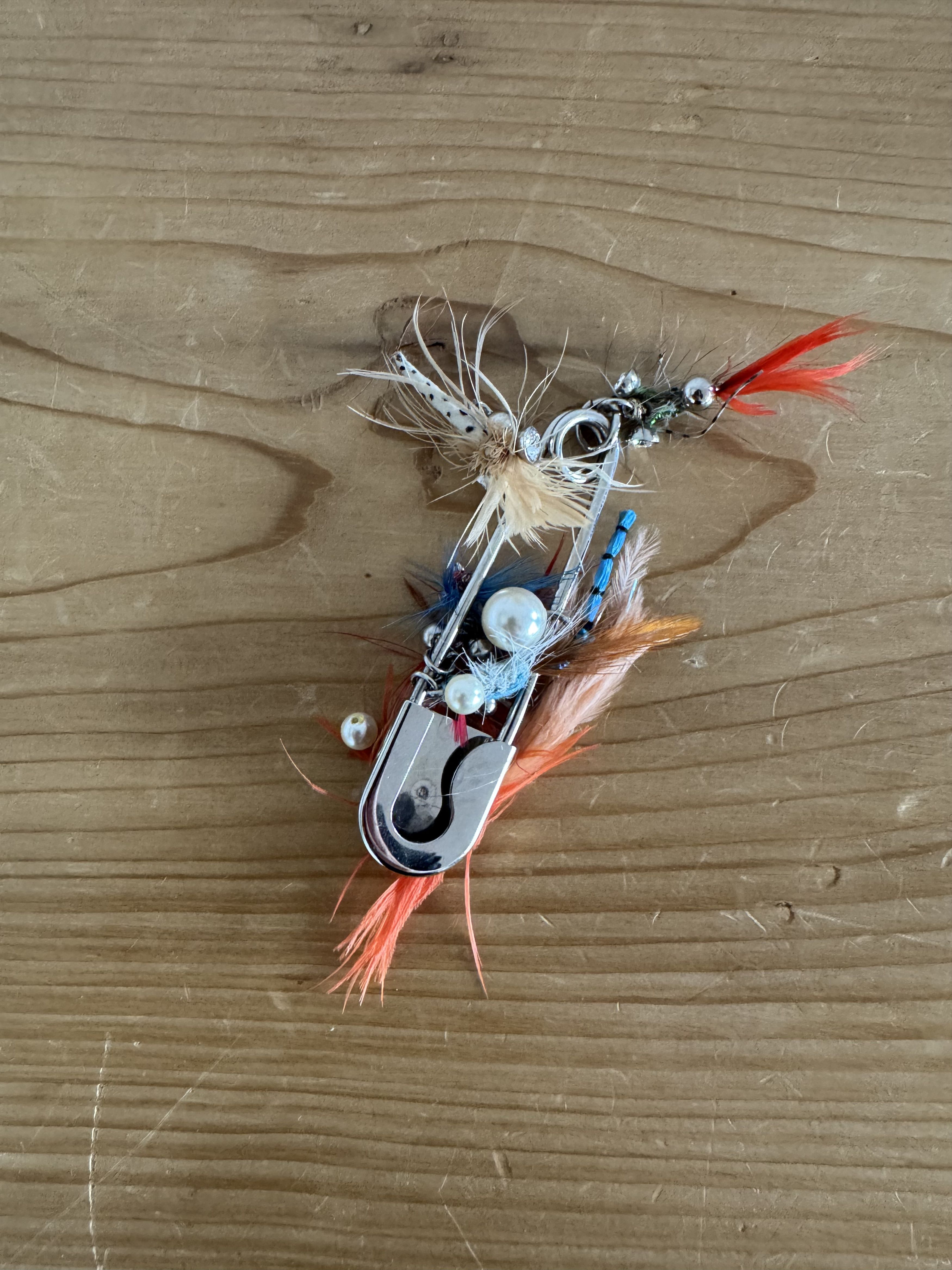 Burberry Feather & Pearl Kilt Pin Charm Size ONE SIZE - 1 Thumbnail