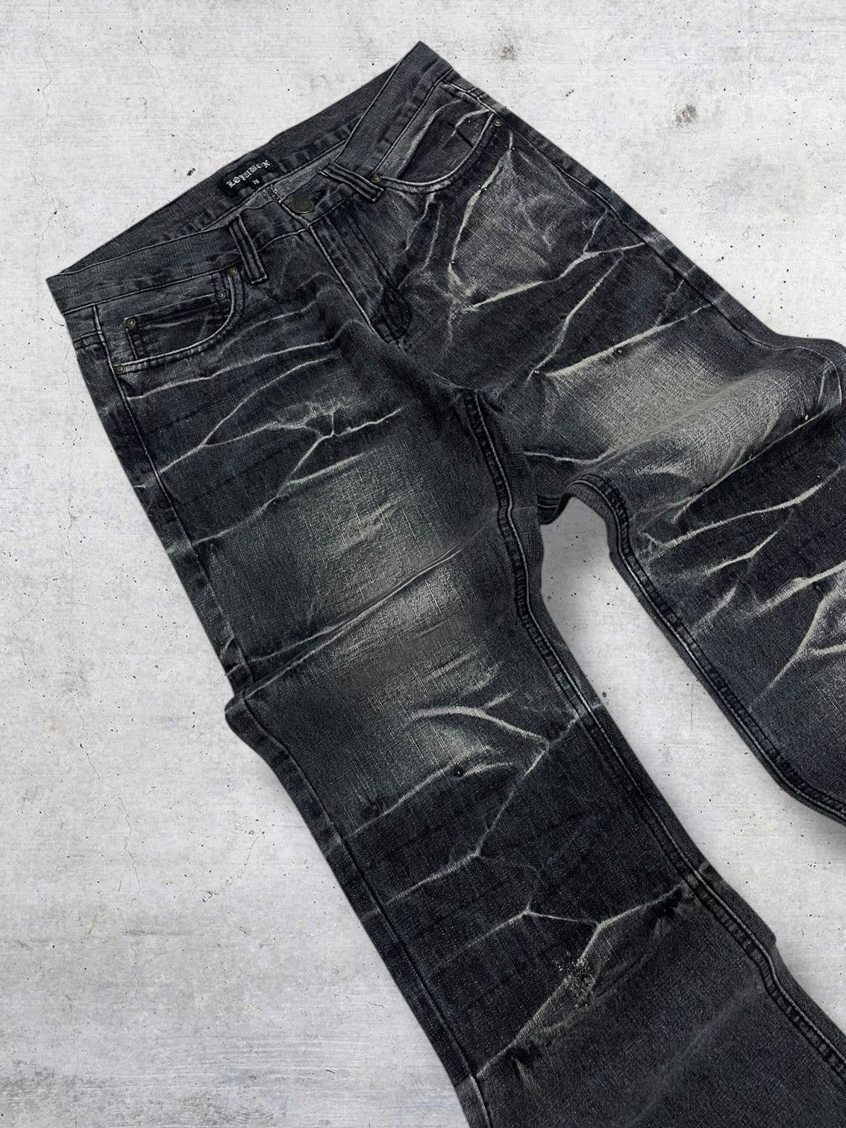 LOWBOX VINTAGE LOWBOX JAPAN OG 90S DESIGNER 3D WHISKER EFFECT DENIM Size US 29 - 7 Thumbnail