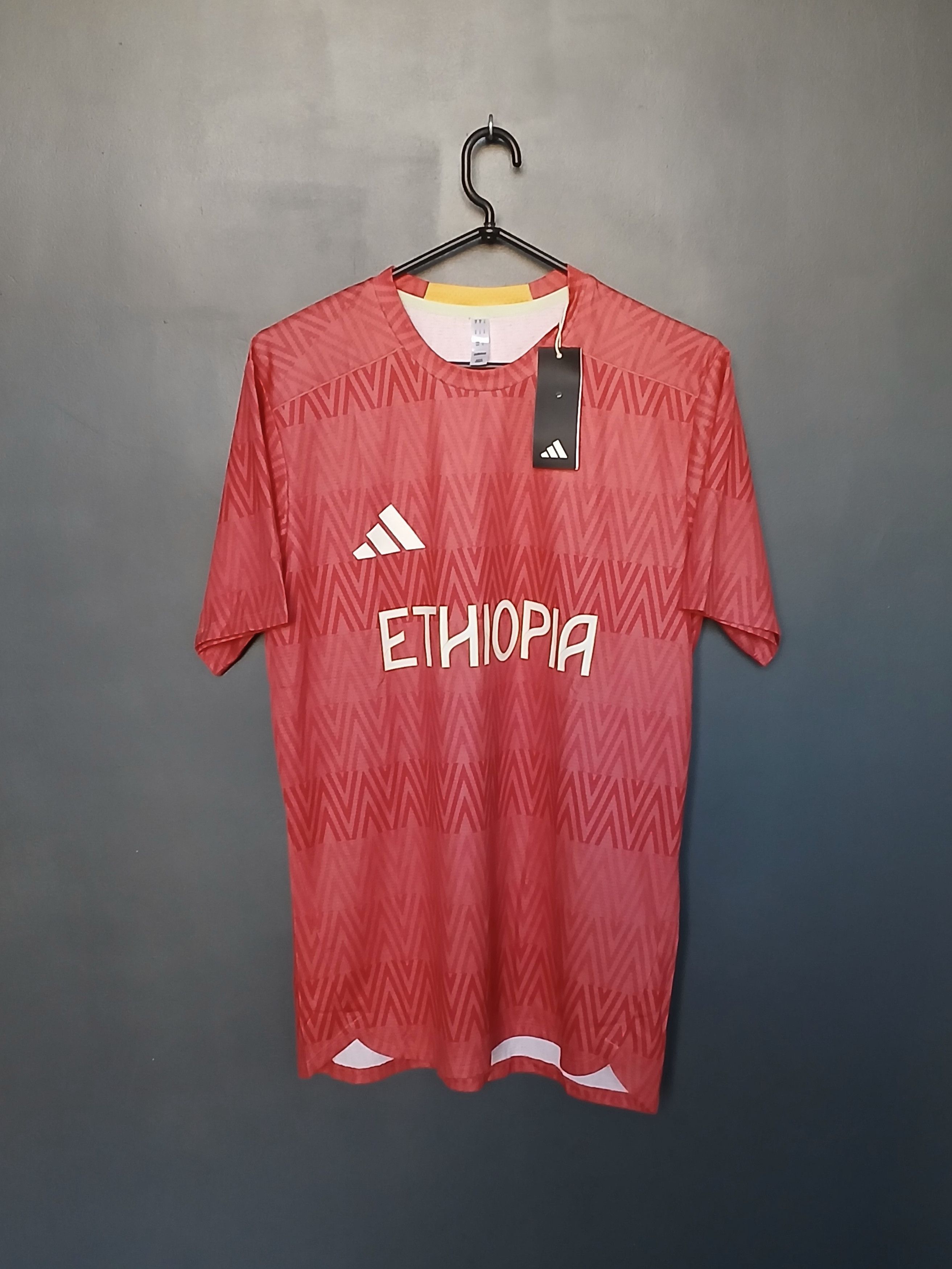 Adidas New Adidas T-Shirt Size US M / EU 48-50 / 2 - 1 Thumbnail