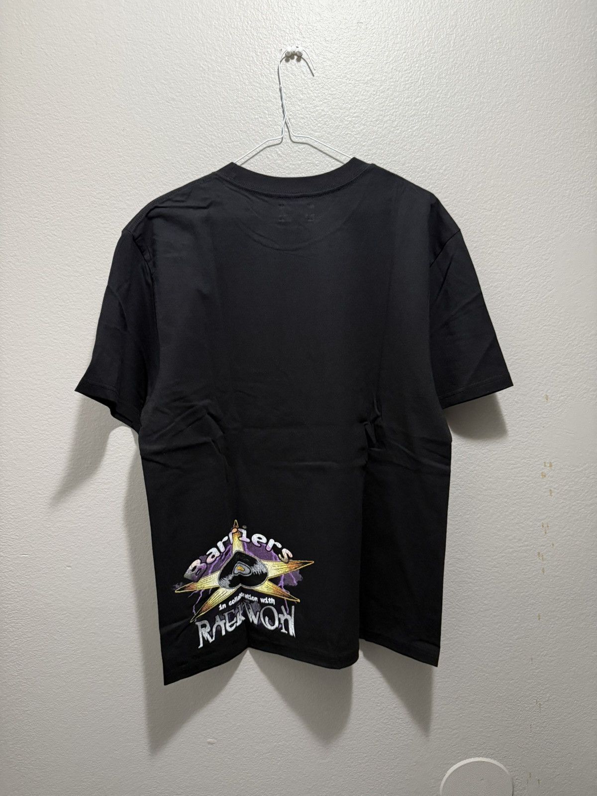 Barriers Barriers raekwon tee Size US M / EU 48-50 / 2 - 4 Thumbnail