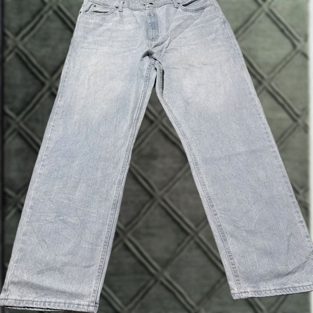 Wrangler Wrangler Jeans Mens Light Wash Denim Stretch Pocket Relaxed Fit Straight - 40x32 Blue Mens Size US 40 / EU 56 - 1 Thumbnail
