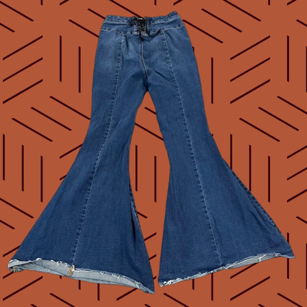 Free People FREE PEOPLE Jeans Womens 28 Ultra Flare Blue Denim Lace Back BOHO 24x31* Size 28" / US 6 / IT 42 - 1 Thumbnail