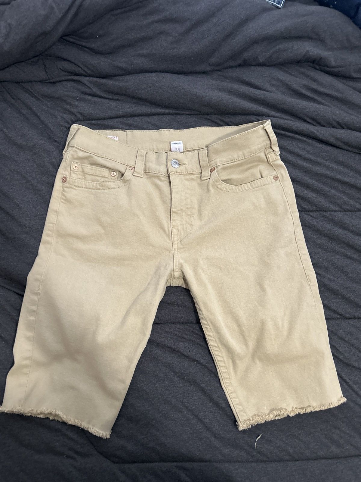 True Religion Ricky style jorts Size US 33 - 1 Thumbnail