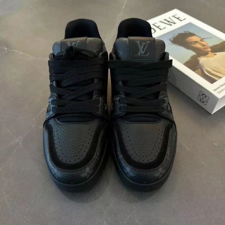 Louis Vuitton Louis Vuitton Black Trainer Size 41-2507 Size US 8 / EU 41 - 2 Thumbnail