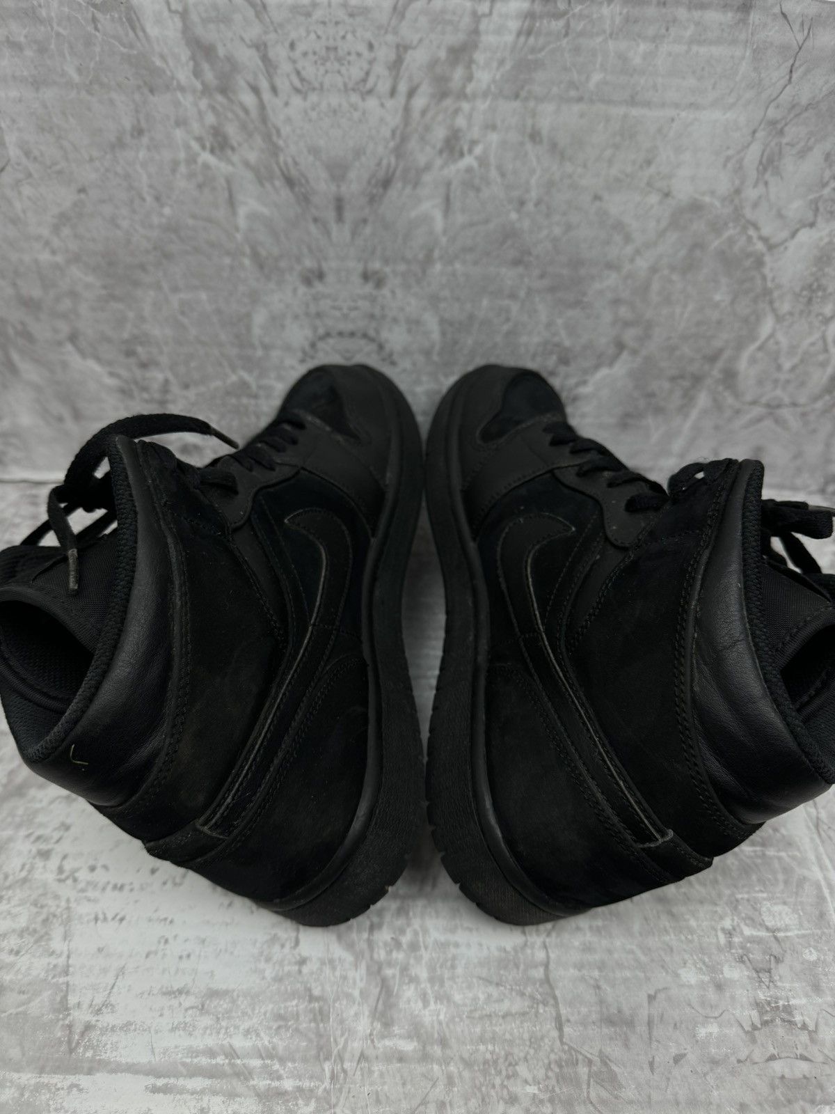Jordan Brand Jordan 1 Retro Mid black (2018) Size US 10 / EU 43 - 6 Thumbnail