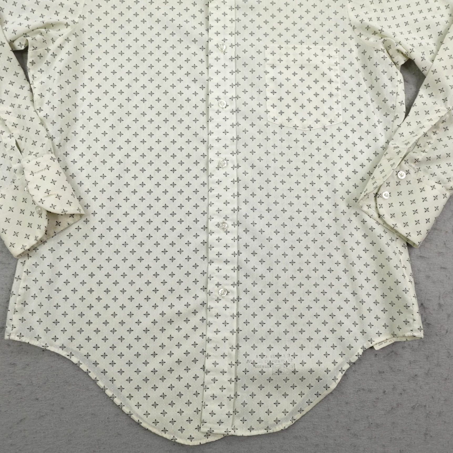 Arrow VINTAGE Arrow Shirt Mens Medium White Geometric Sanforized White Collar Man 70s Size US M / EU 48-50 / 2 - 4 Thumbnail