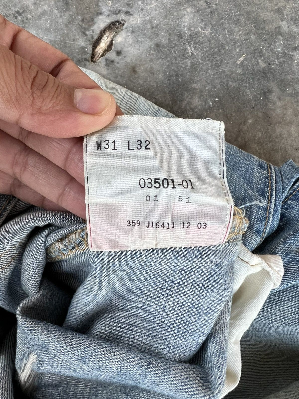 Japanese Brand × Levi's × Levi's Vintage Clothing 💥Rare💥Vintage Levis 501 Distress Jeans Size US 31 - 23 Thumbnail