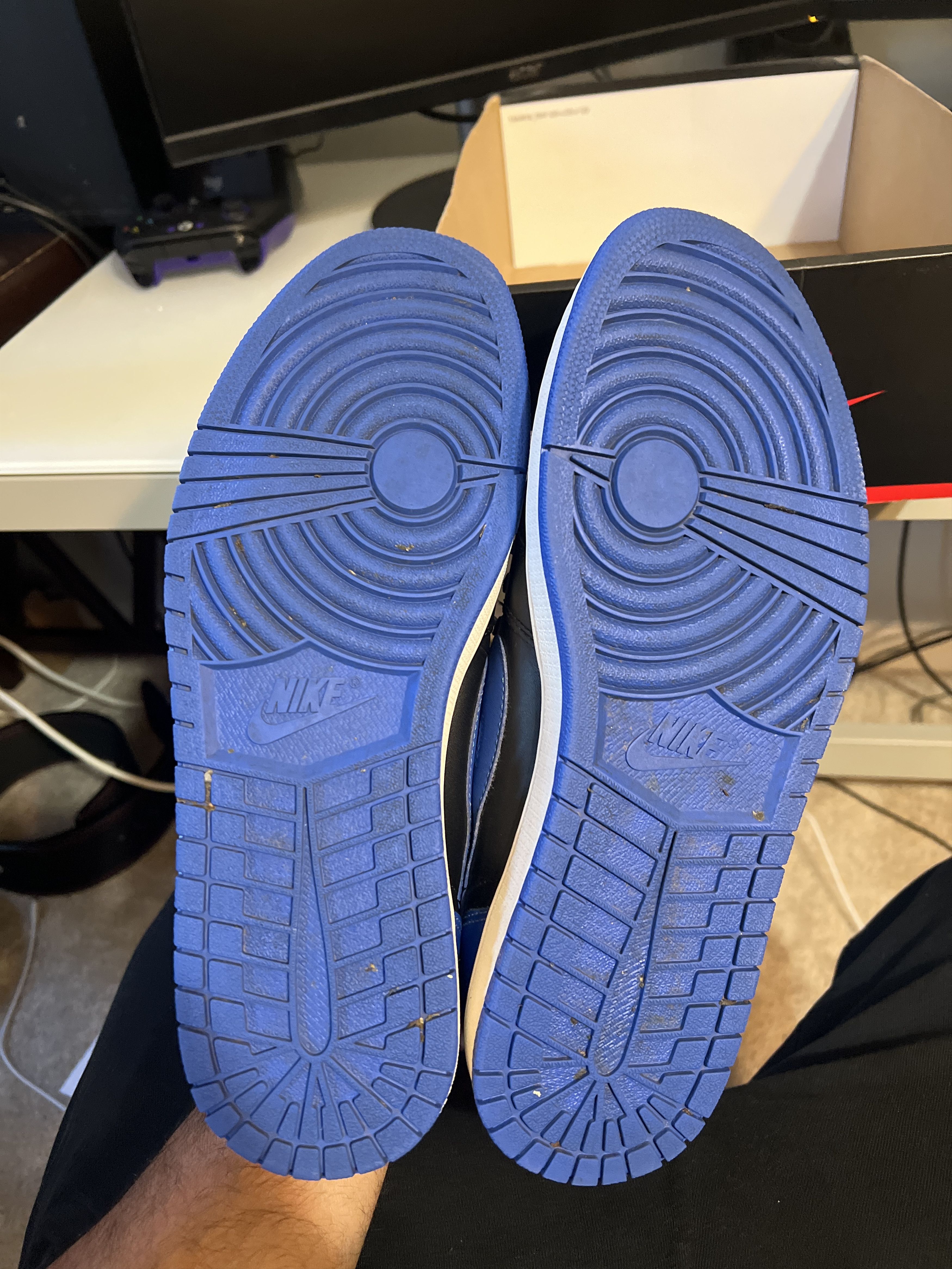 Nike Jordan 1 Retro Low Royal Blue OG Size US 12 / EU 45 - 4 Thumbnail