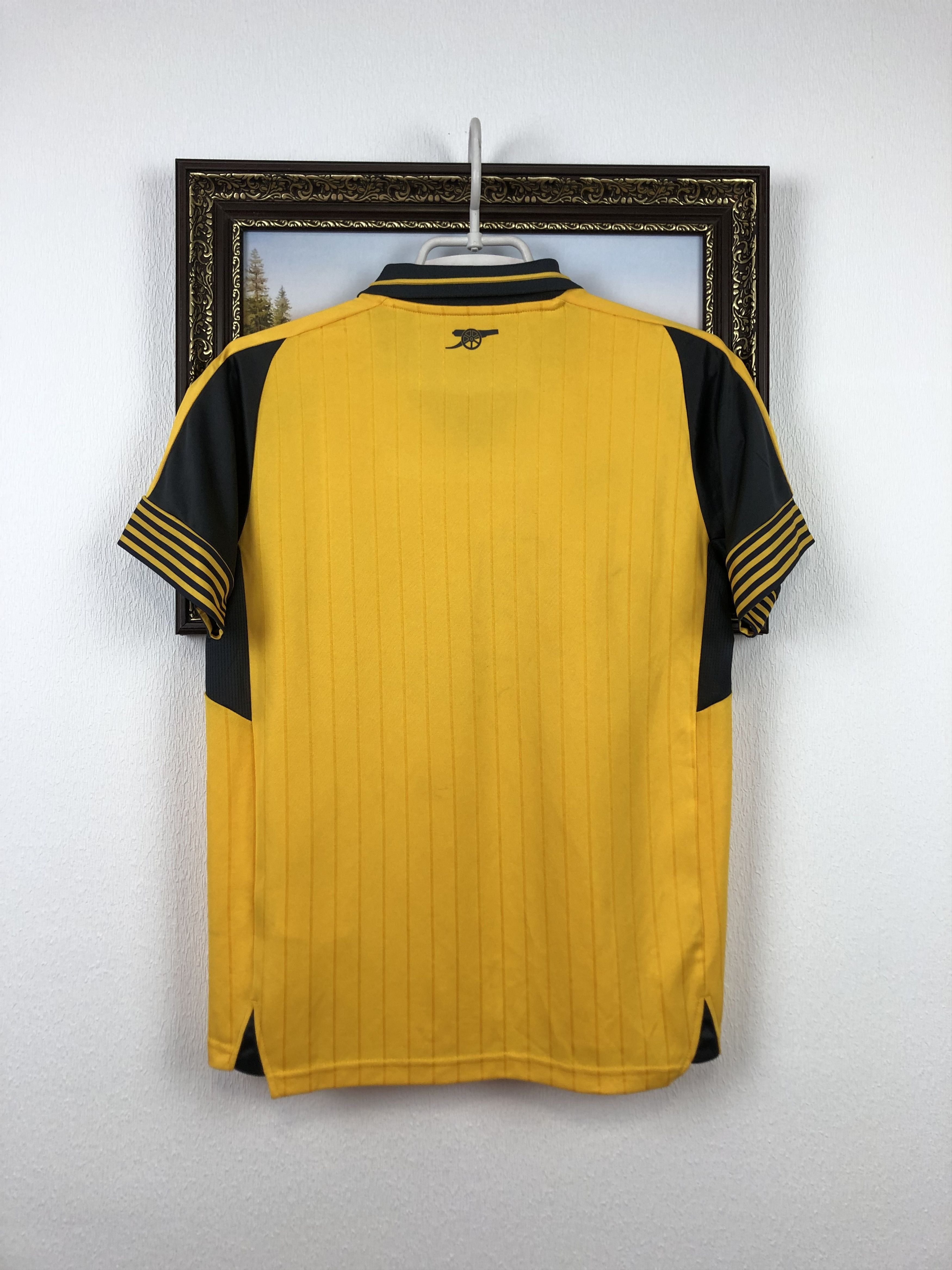Other Arsenal football shirt 2016 Soccer Puma Size Boys Tee Size US XXS / EU 40 - 14 Thumbnail
